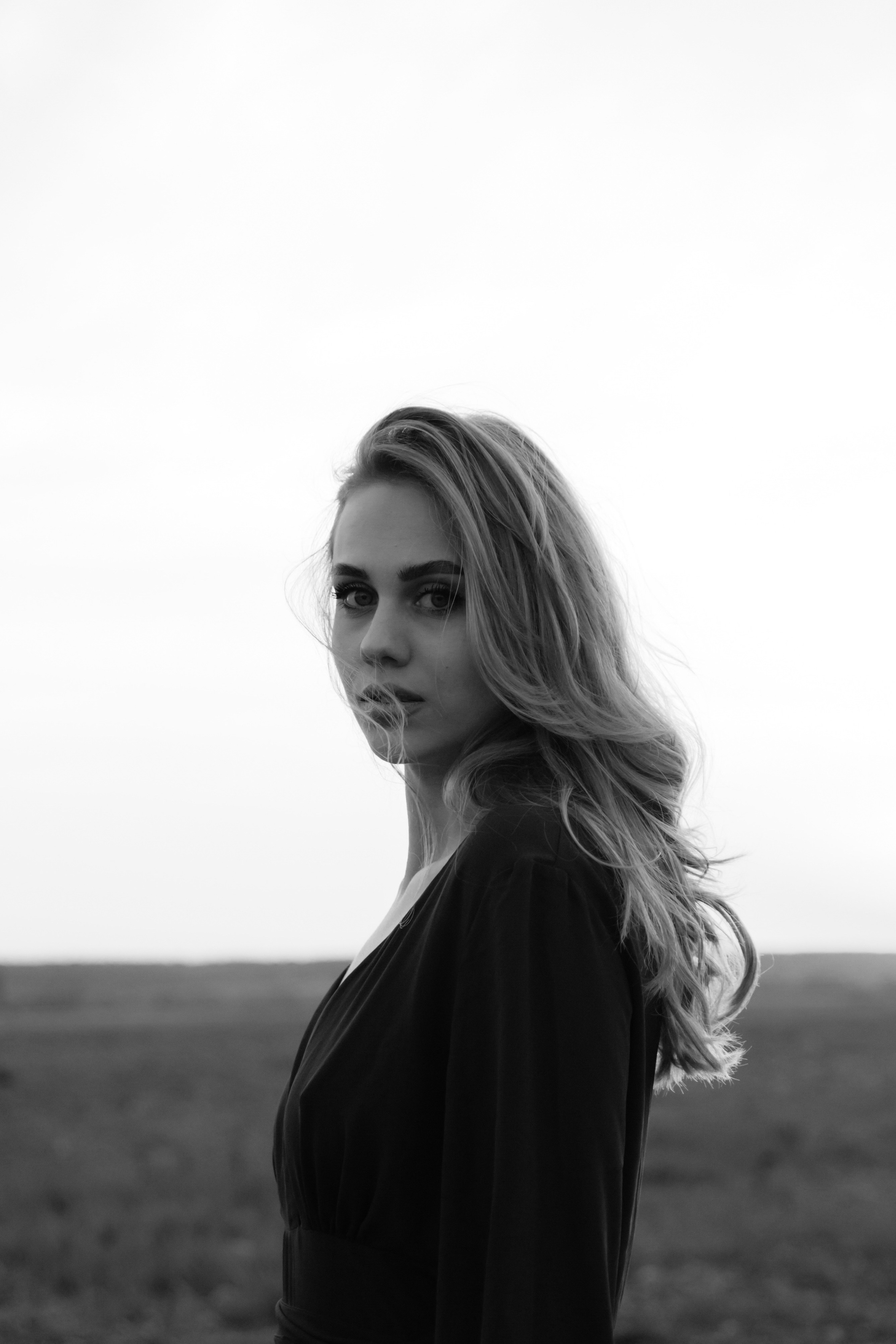 Екатерина, съемка в поле. Семейный и конный фотограф в Краснодарском крае и Адыгее