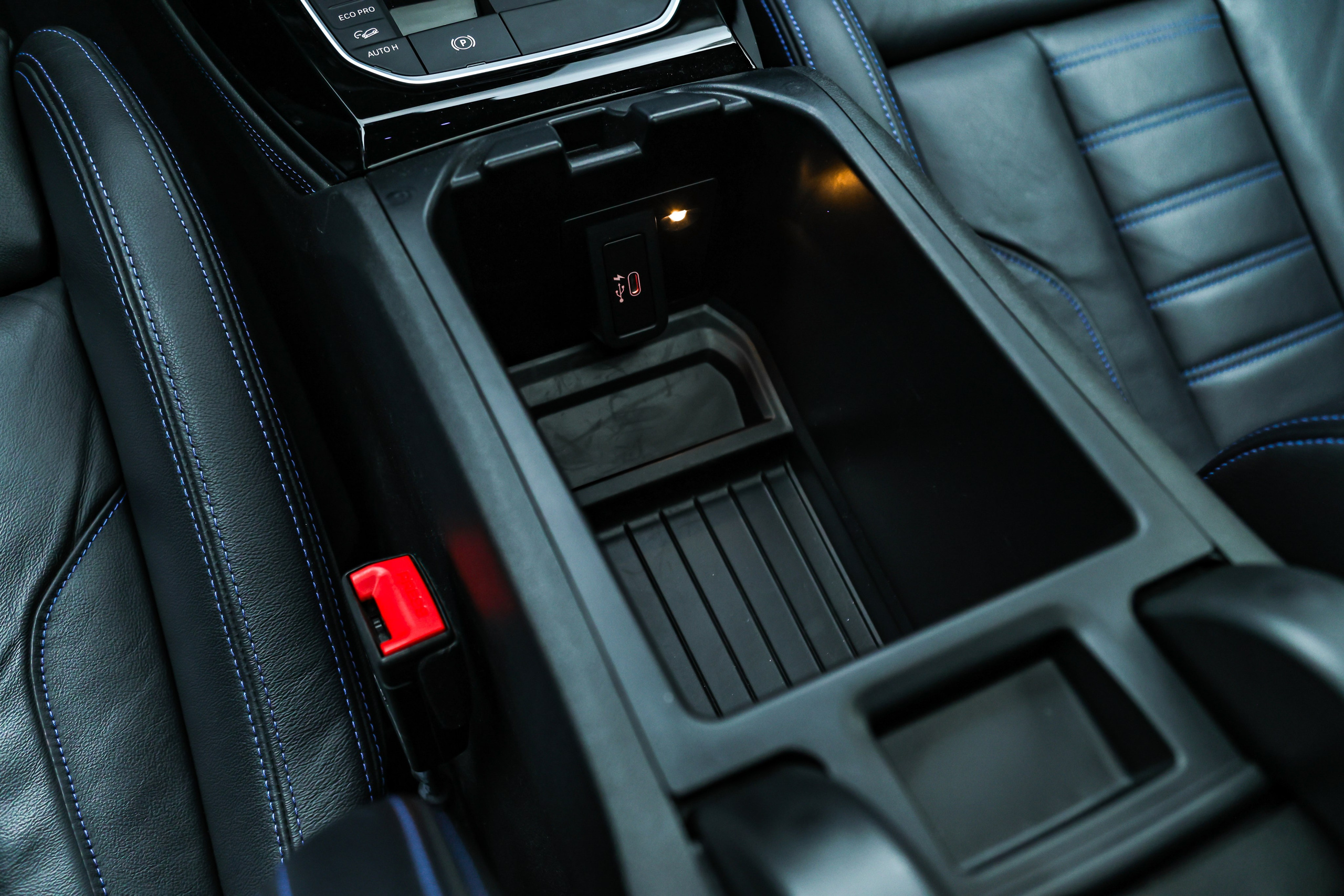 2021 BMW X4. Mixturecaptures