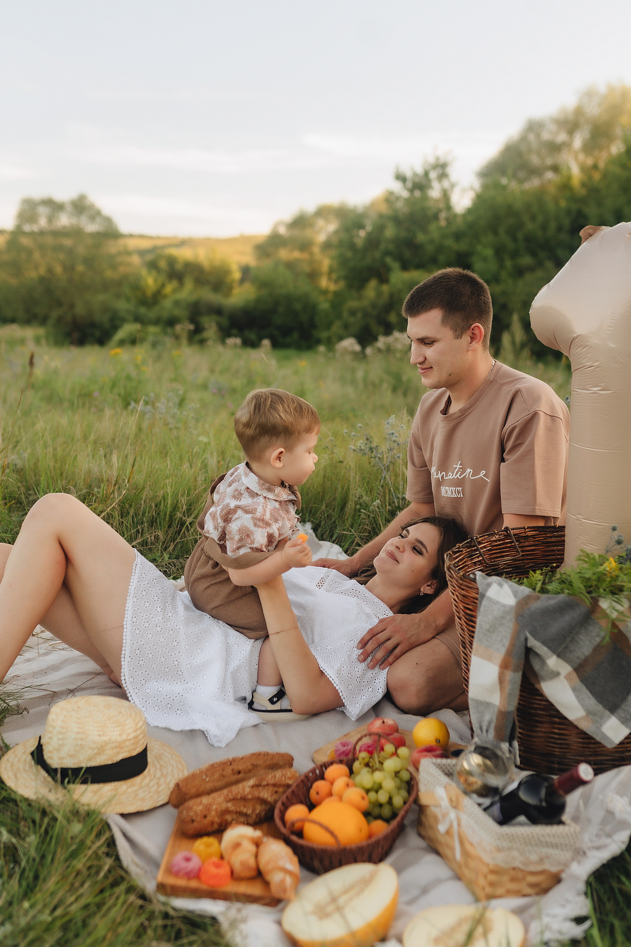 Светлана, Сергей и Женя | Семейная съемка на закате. Фотограф Карина Шмулёва. Воронеж и область