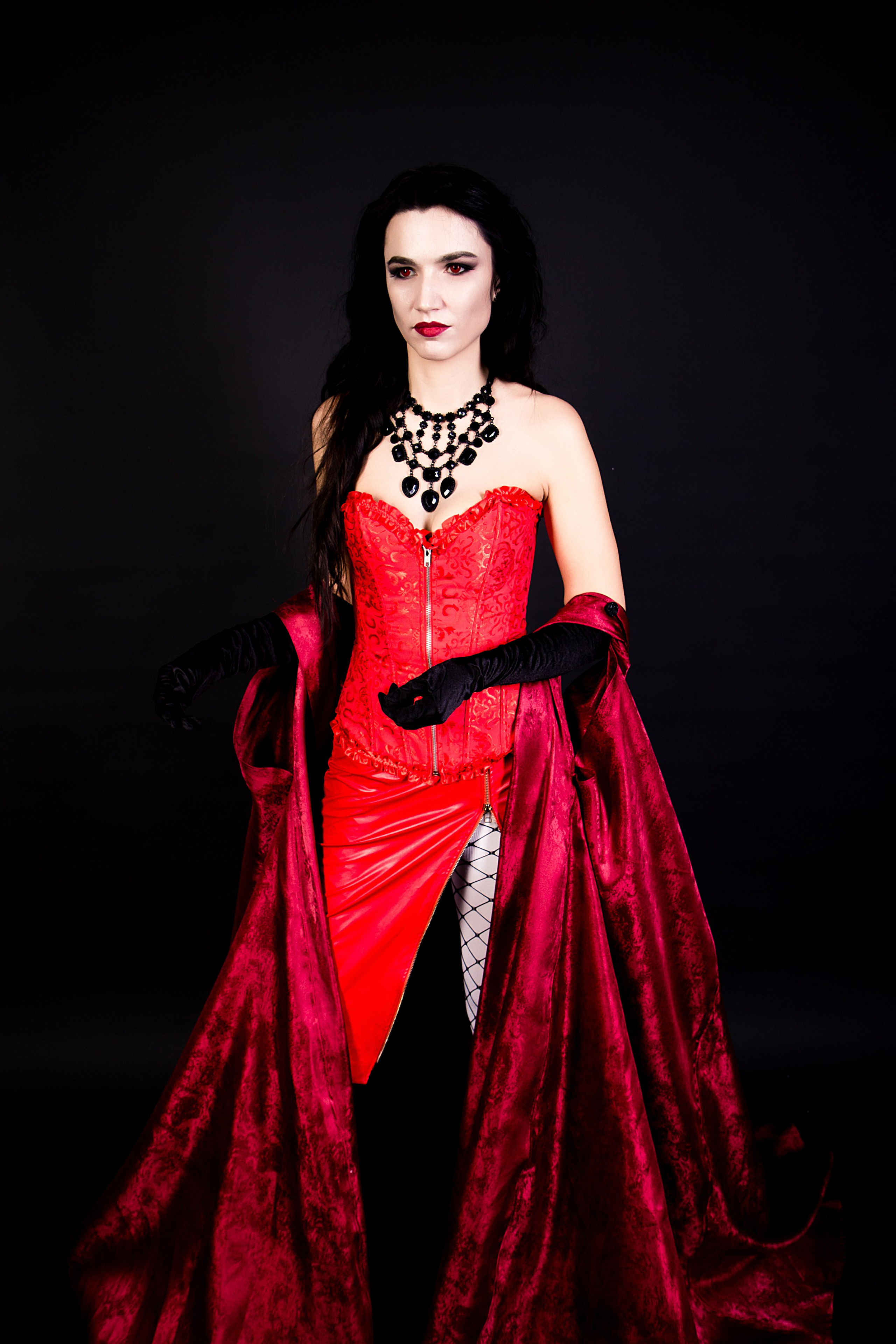 Вампирша. Фотограф в Кемерово Анна Оськина