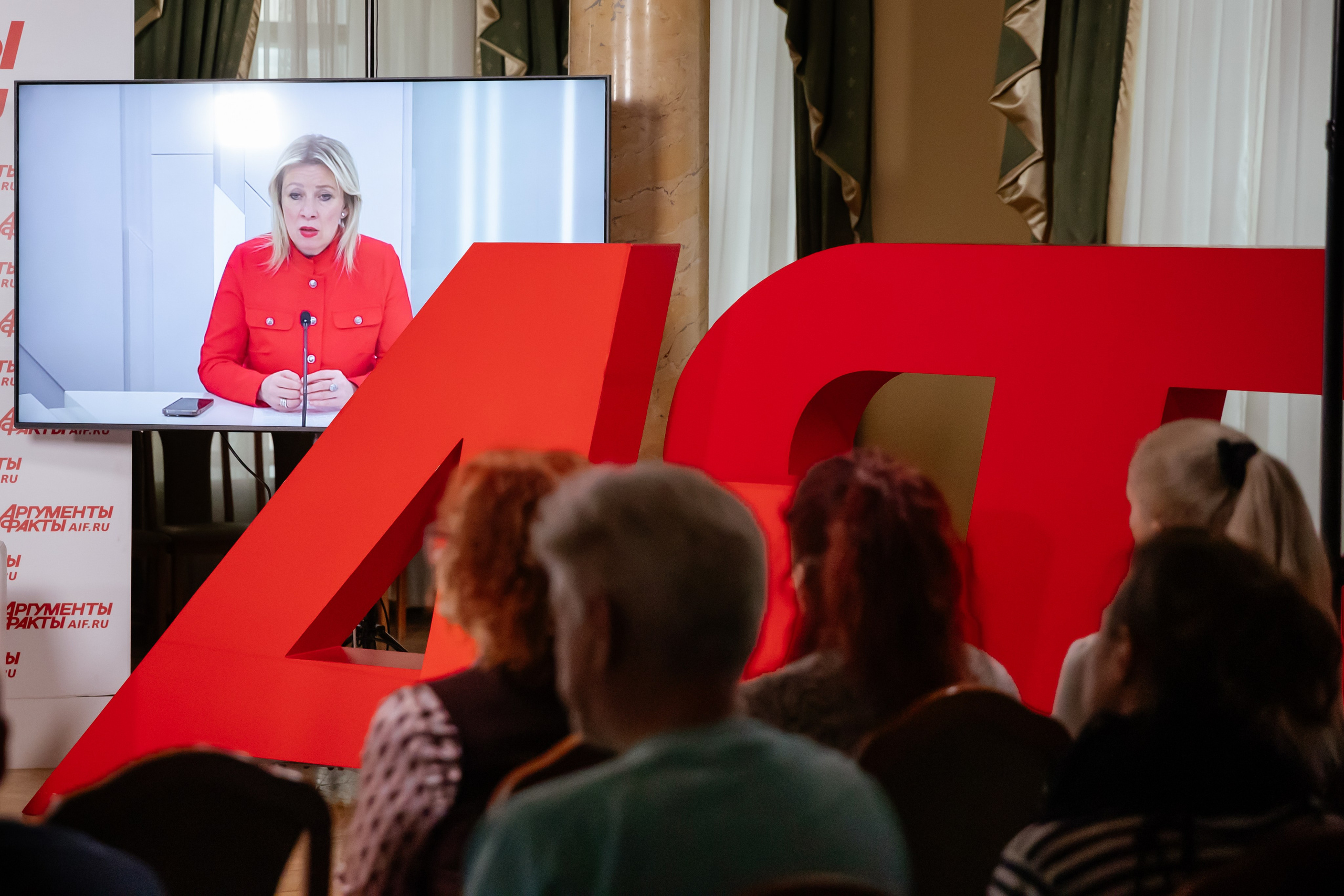 Аргументы и Факты. Леся Гаранина. Семейный фотограф/видеограф Москва и область