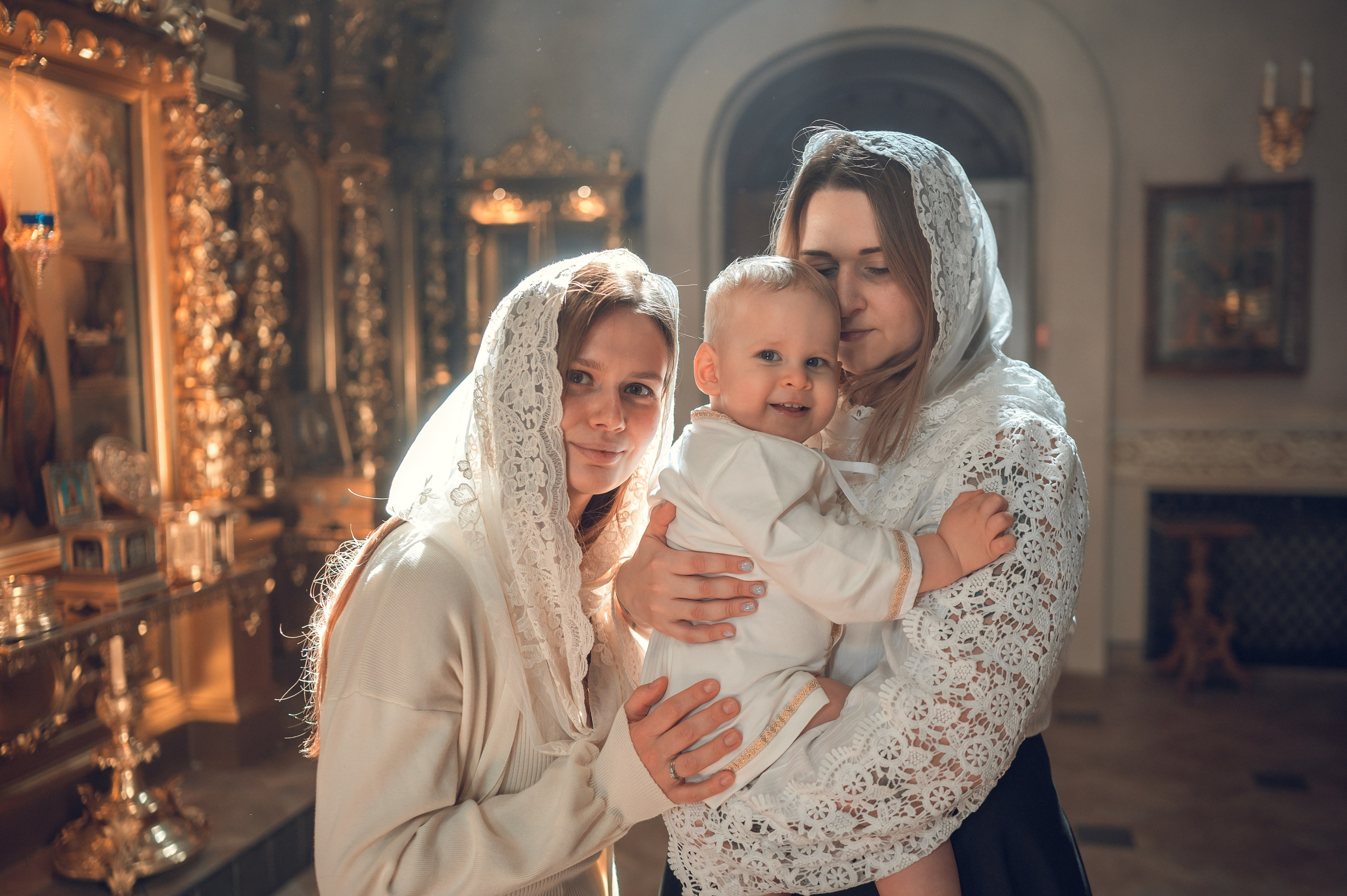 Уара крещение Лазоря Ярослава. Фотограф Алёна Мил