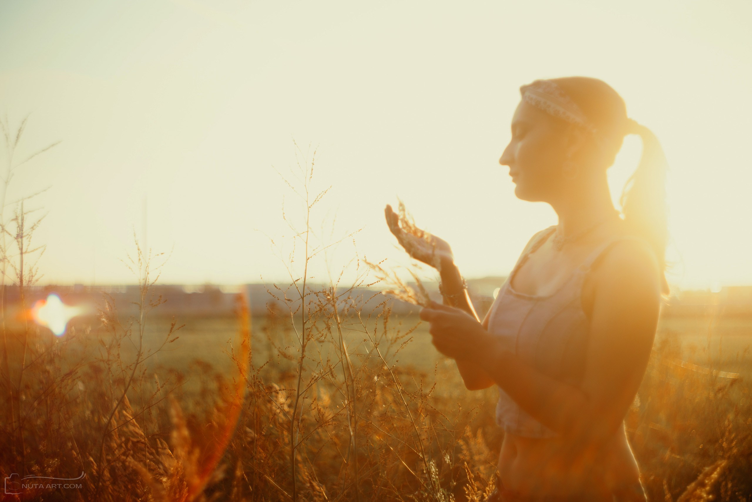 ЖЕНСКИЕ. NUTA ART - photo-video creator