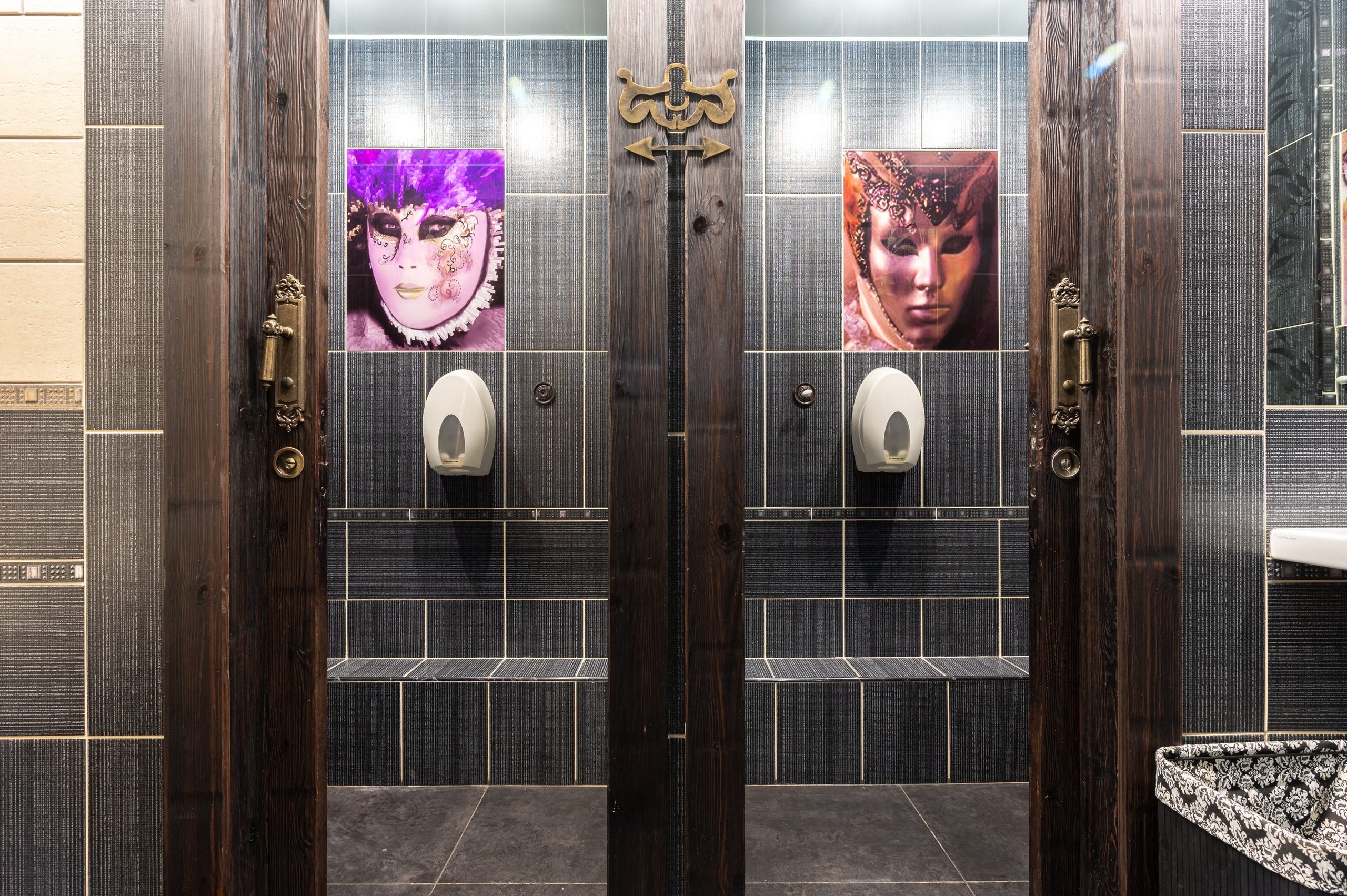 Ресторан на продажу. Интерьерный фотограф. Фото- видеосъемка недвижимости Санкт-Петербург