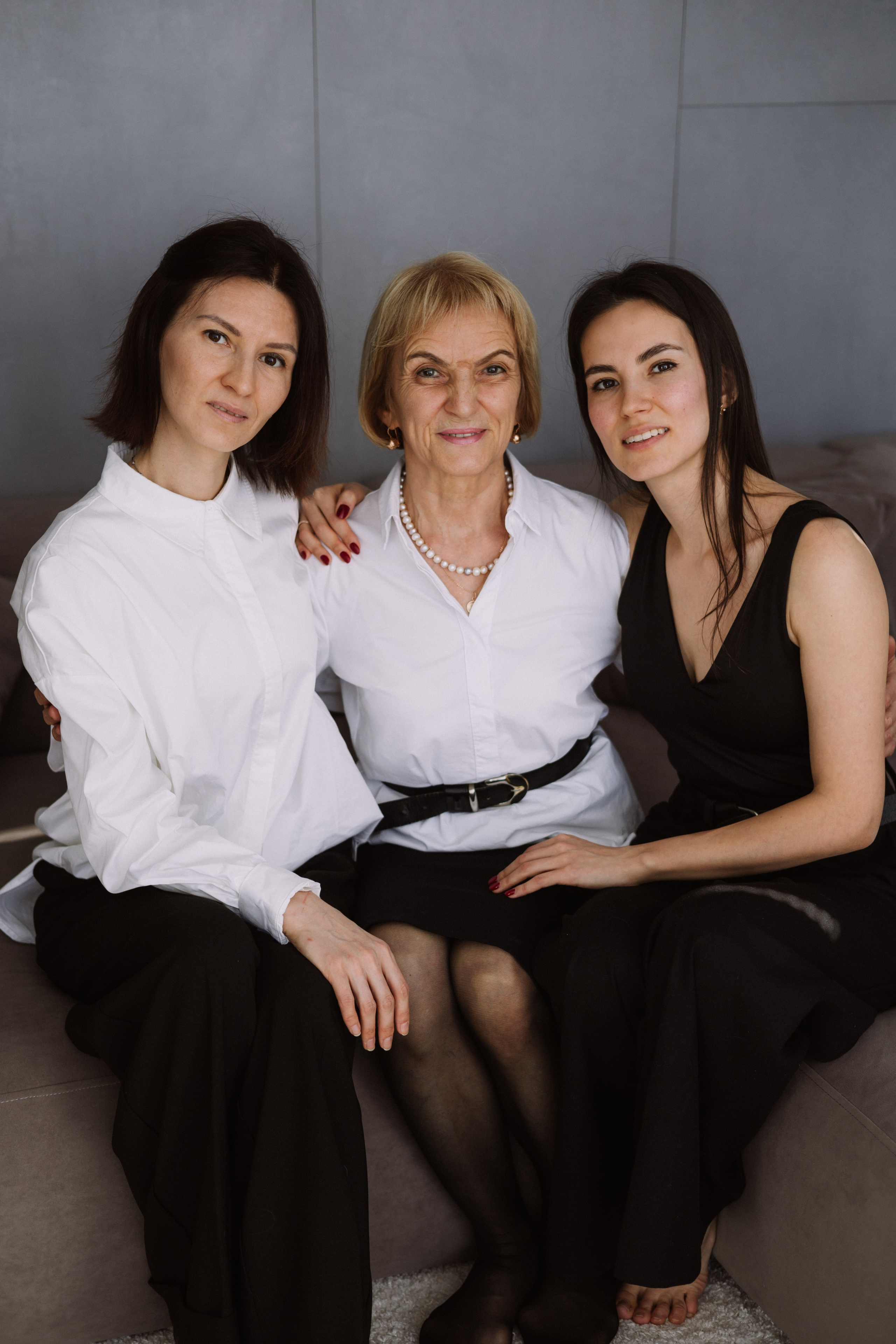 Студийная. Большая семья. Фотограф Уфа Башкирия Мухаметянова Алина. Свадебный семейный портретный