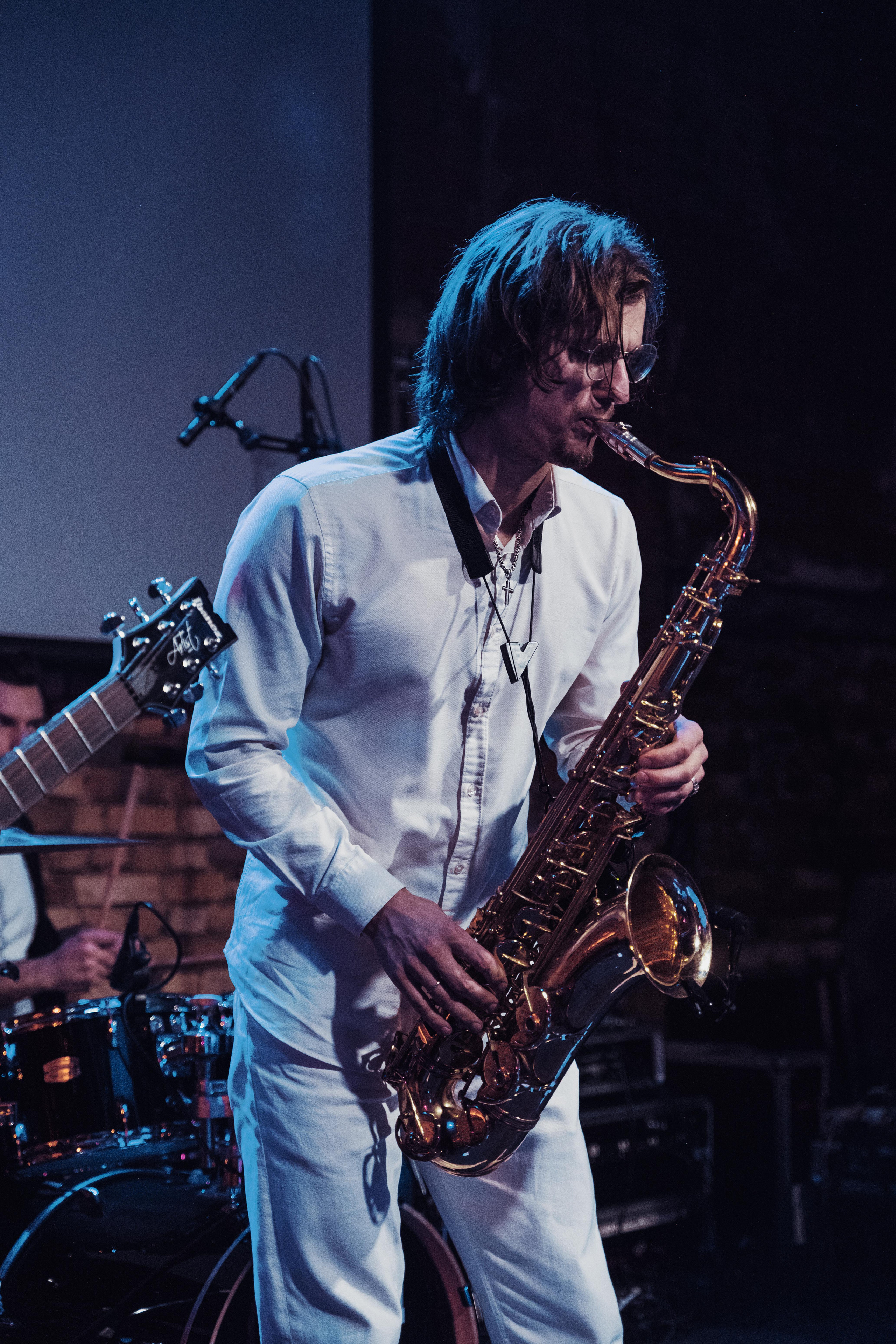 Заряд. Свадебный и семейный фотограф Максим Сорокин