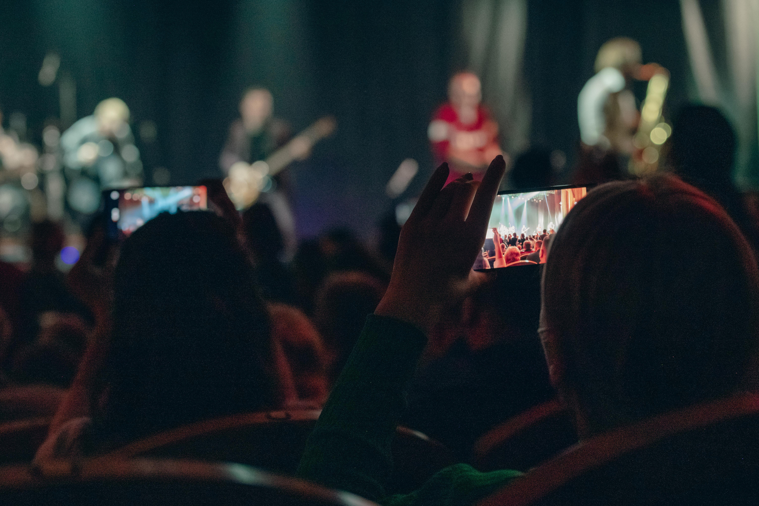 Заряд. Свадебный и семейный фотограф Максим Сорокин