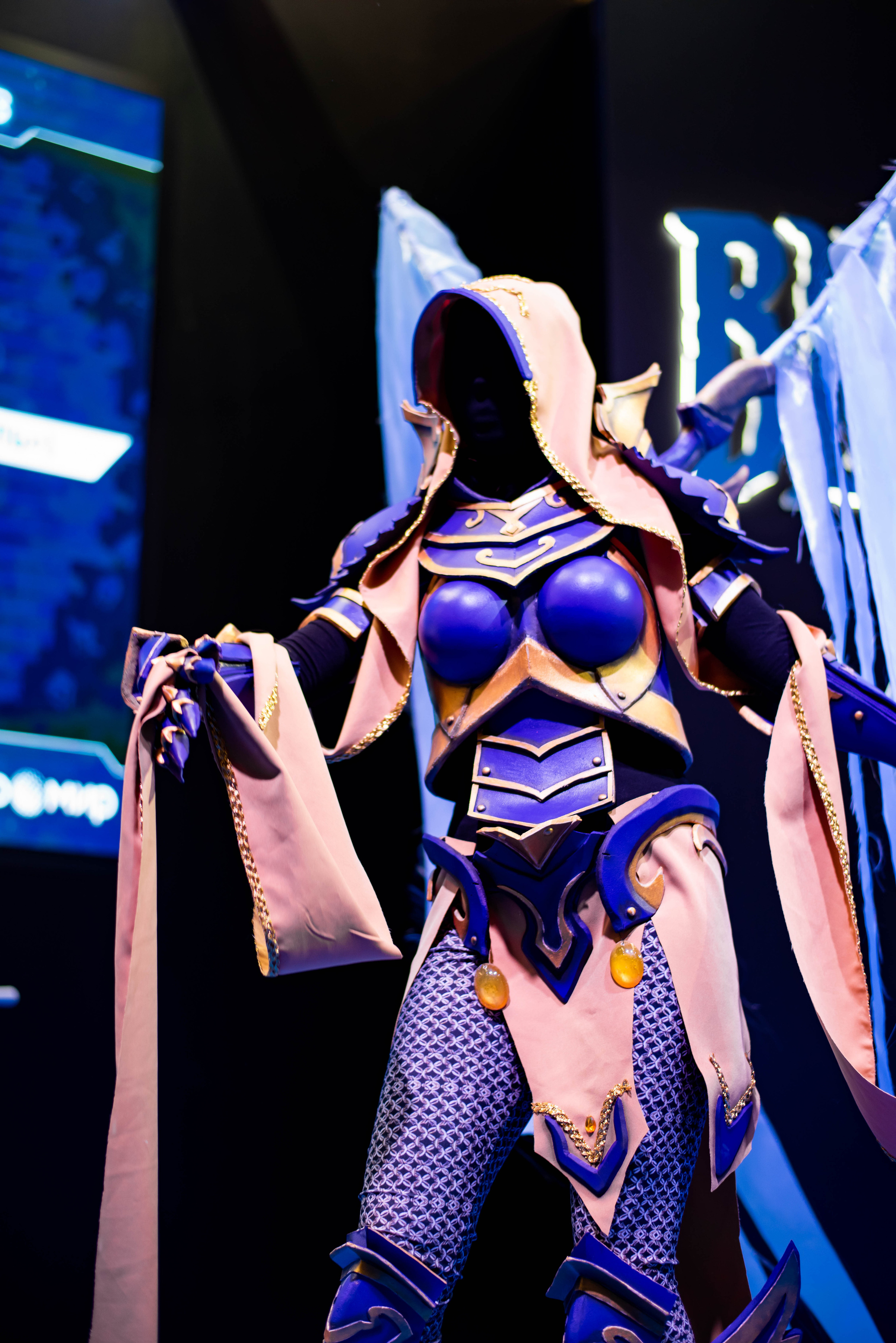 Игромир. Свадебный и семейный фотограф Максим Сорокин