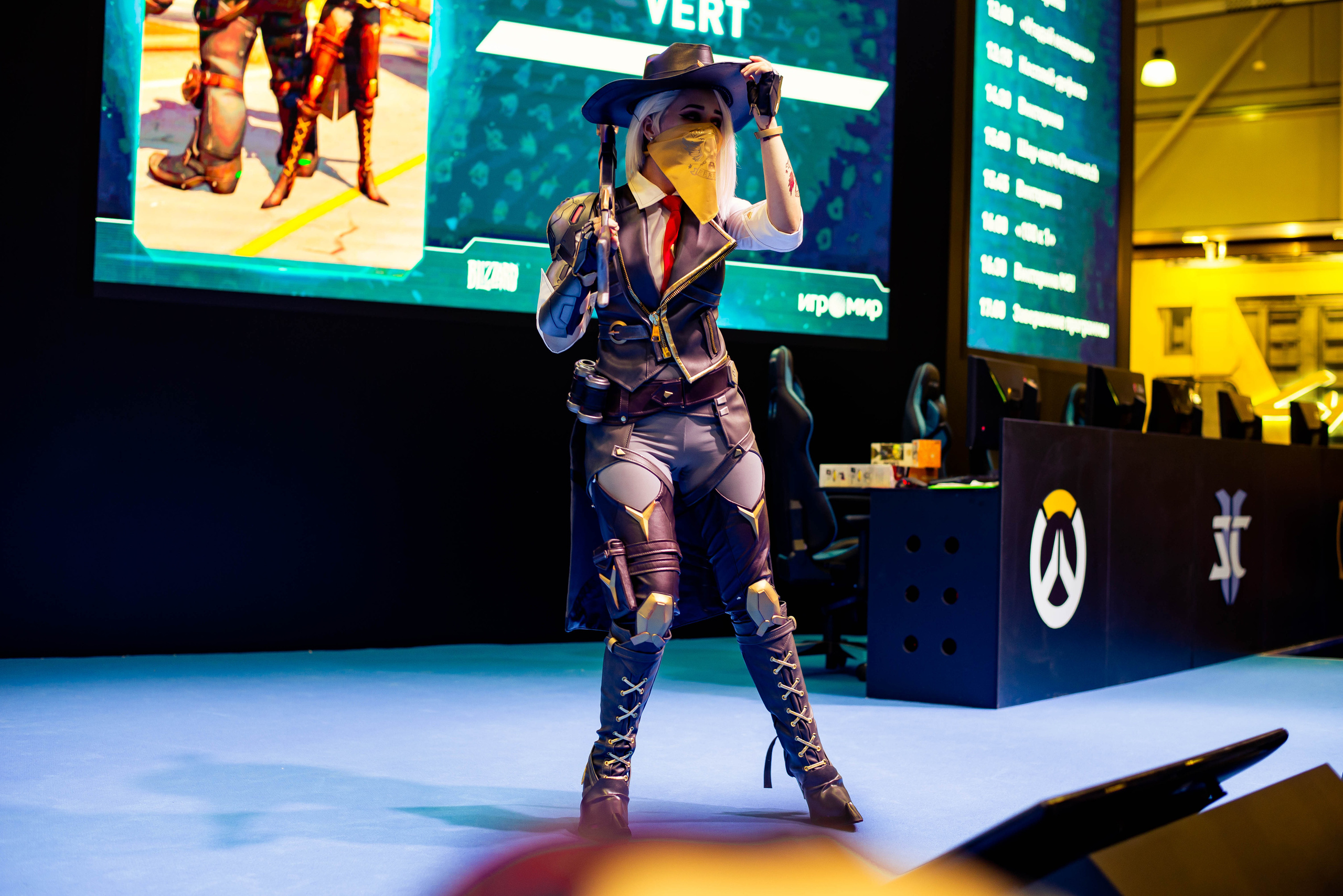 Игромир. Свадебный и семейный фотограф Максим Сорокин