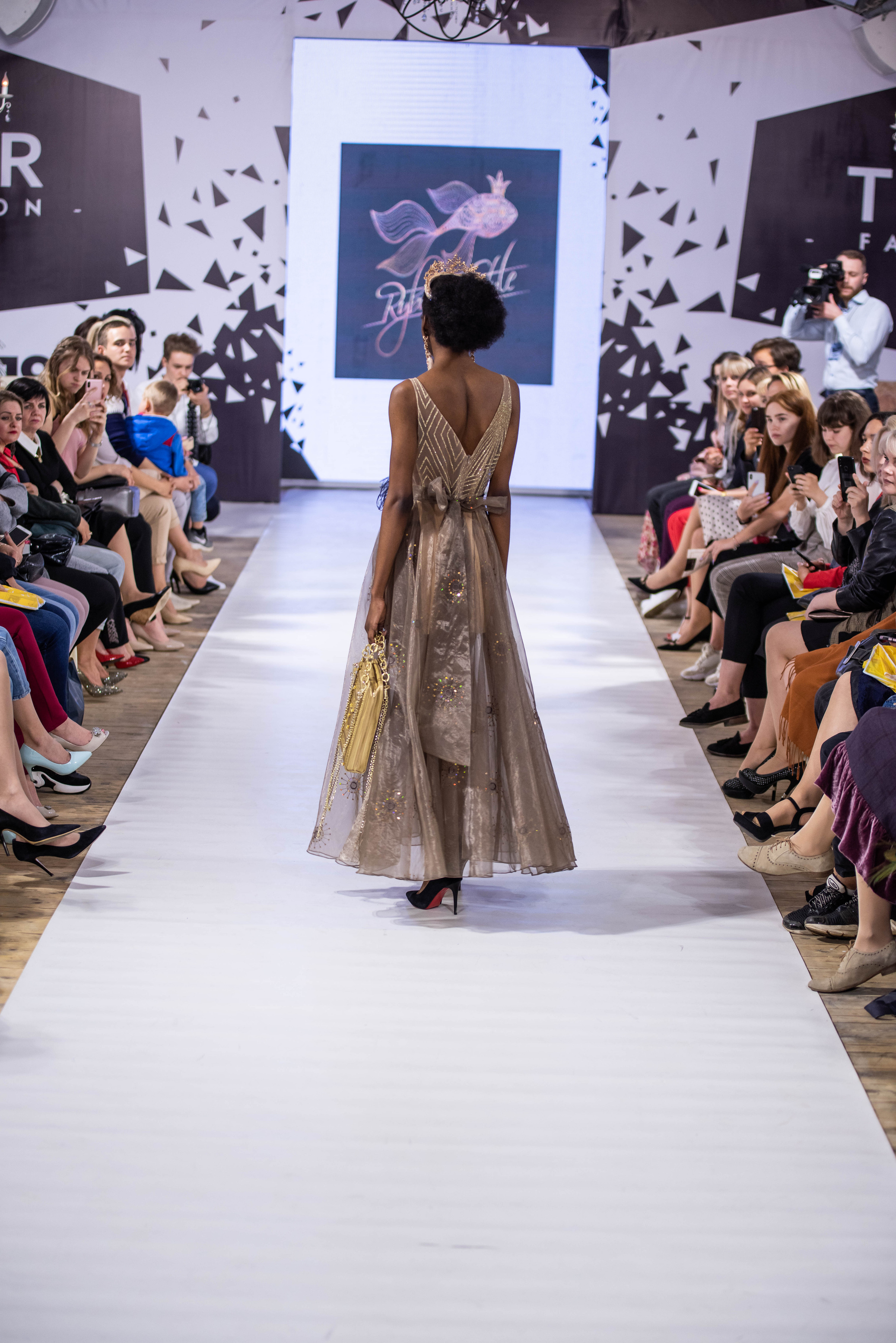 Тверская неделя моды. Свадебный и семейный фотограф Максим Сорокин