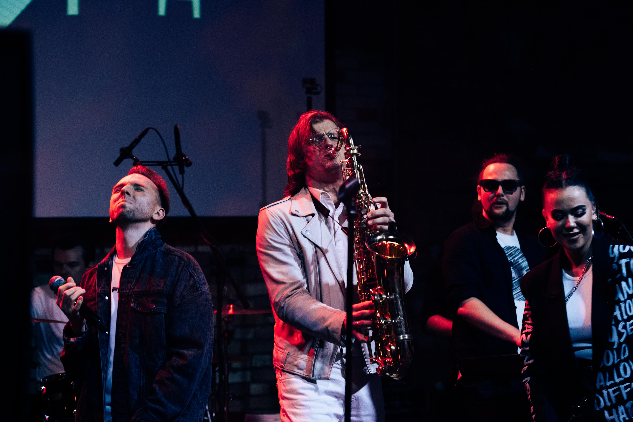 Заряд. Свадебный и семейный фотограф Максим Сорокин