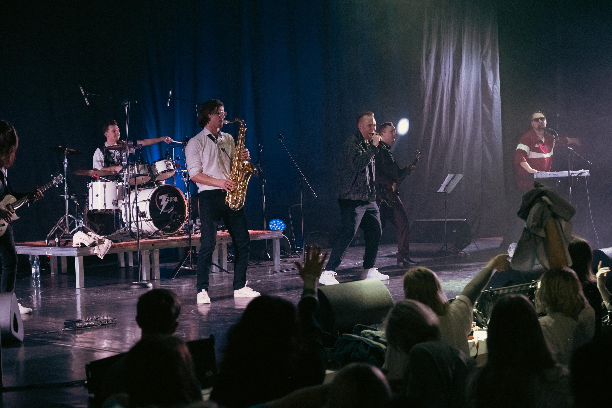 Заряд. Свадебный и семейный фотограф Максим Сорокин