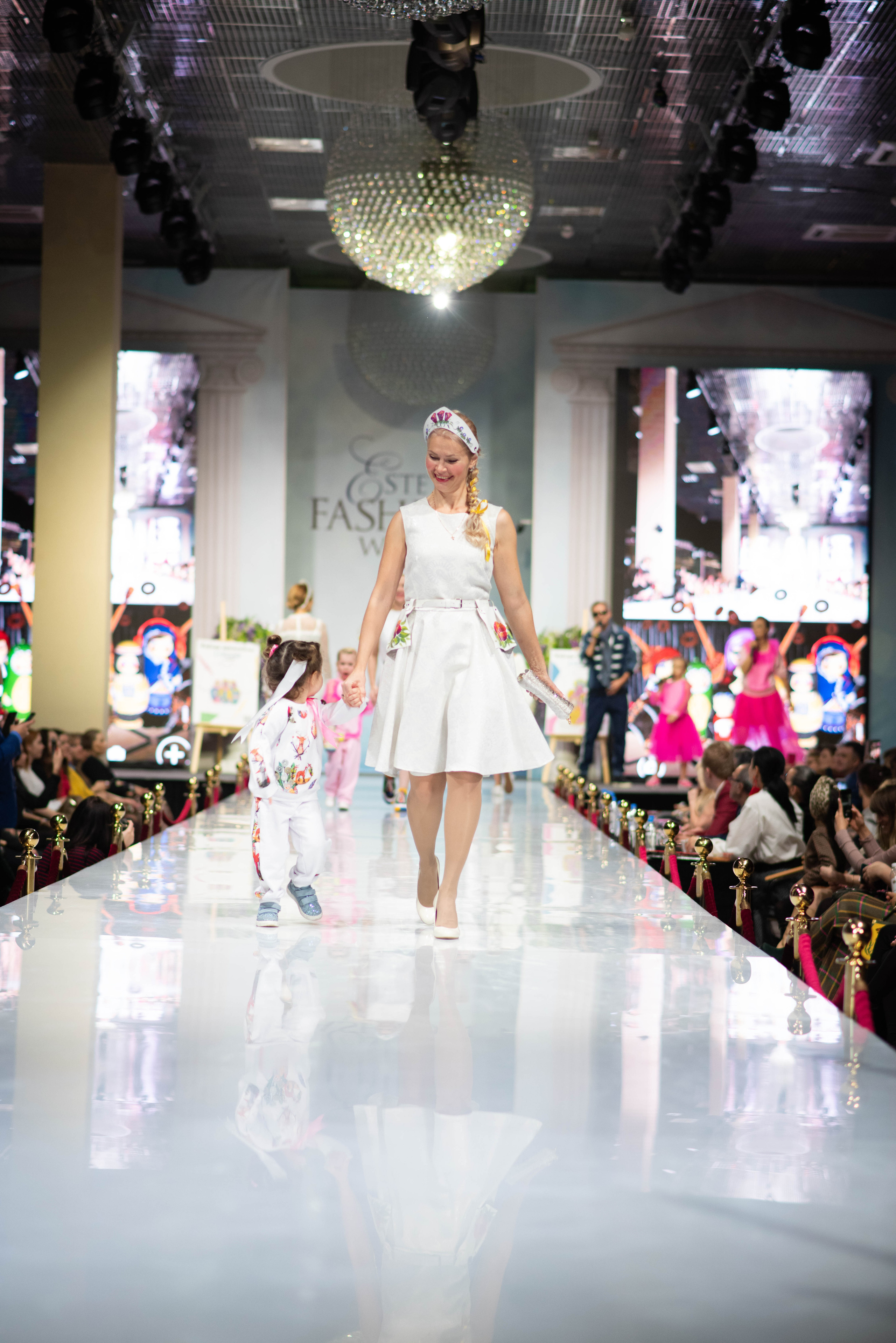 Виктория чертина EFW. Свадебный и семейный фотограф Максим Сорокин