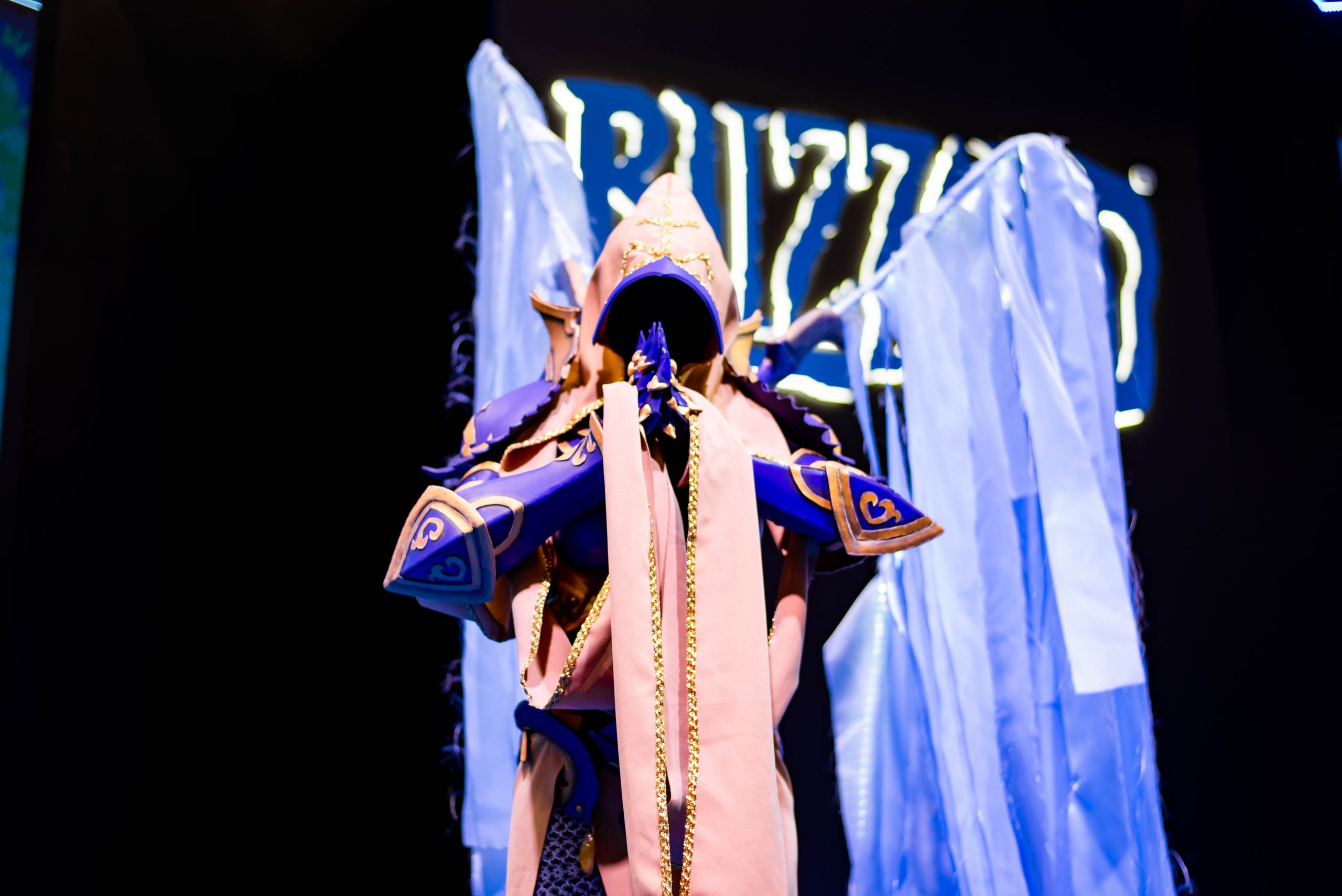 Игромир. Свадебный и семейный фотограф Максим Сорокин