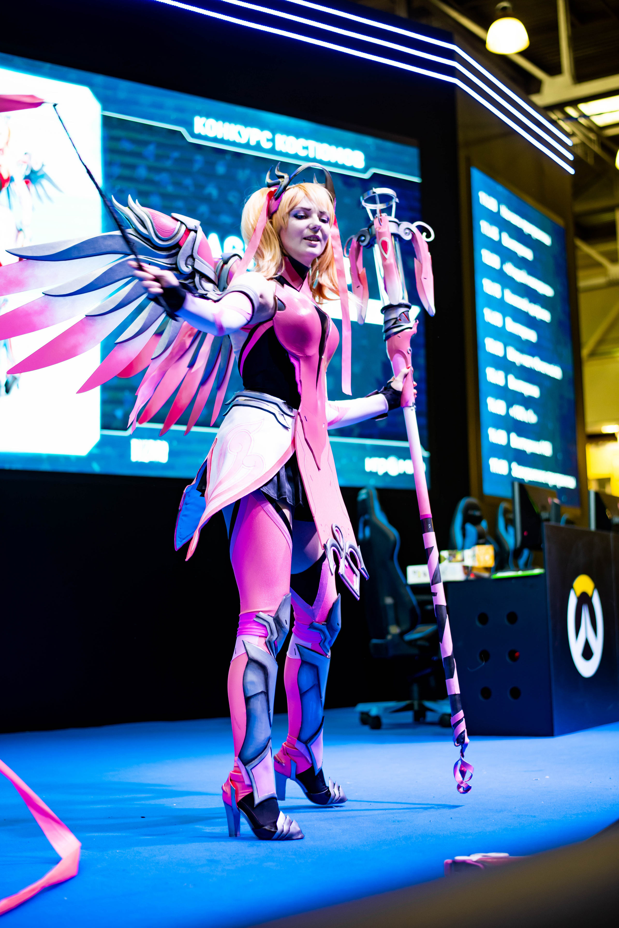 Игромир. Свадебный и семейный фотограф Максим Сорокин