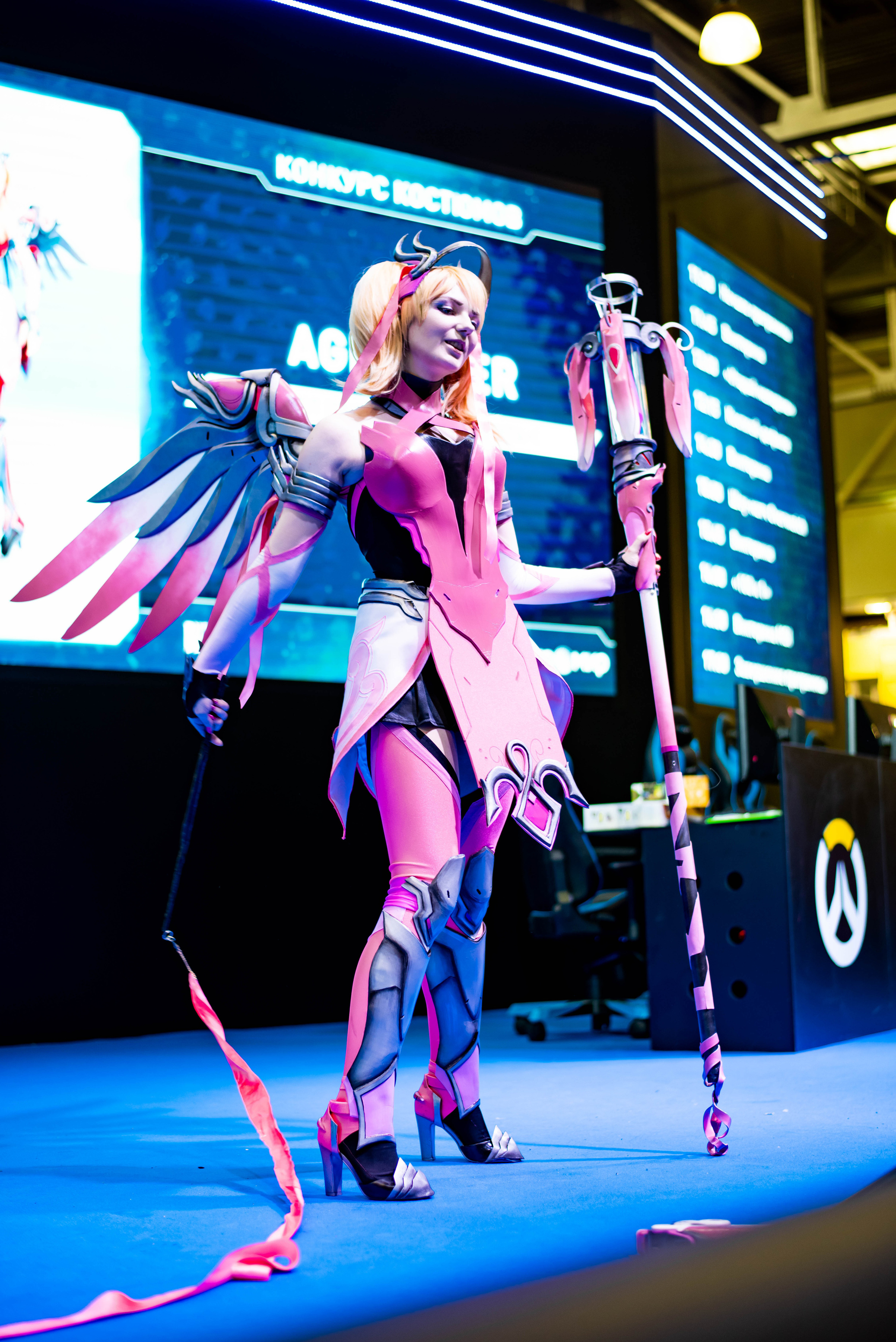 Игромир. Свадебный и семейный фотограф Максим Сорокин