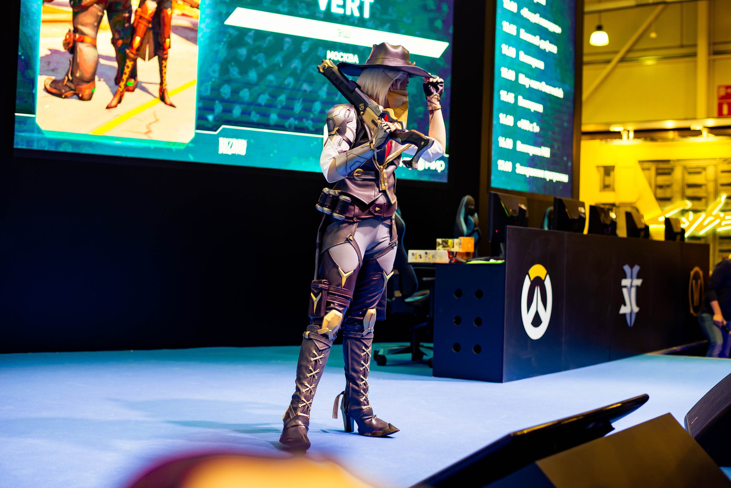 Игромир. Свадебный и семейный фотограф Максим Сорокин