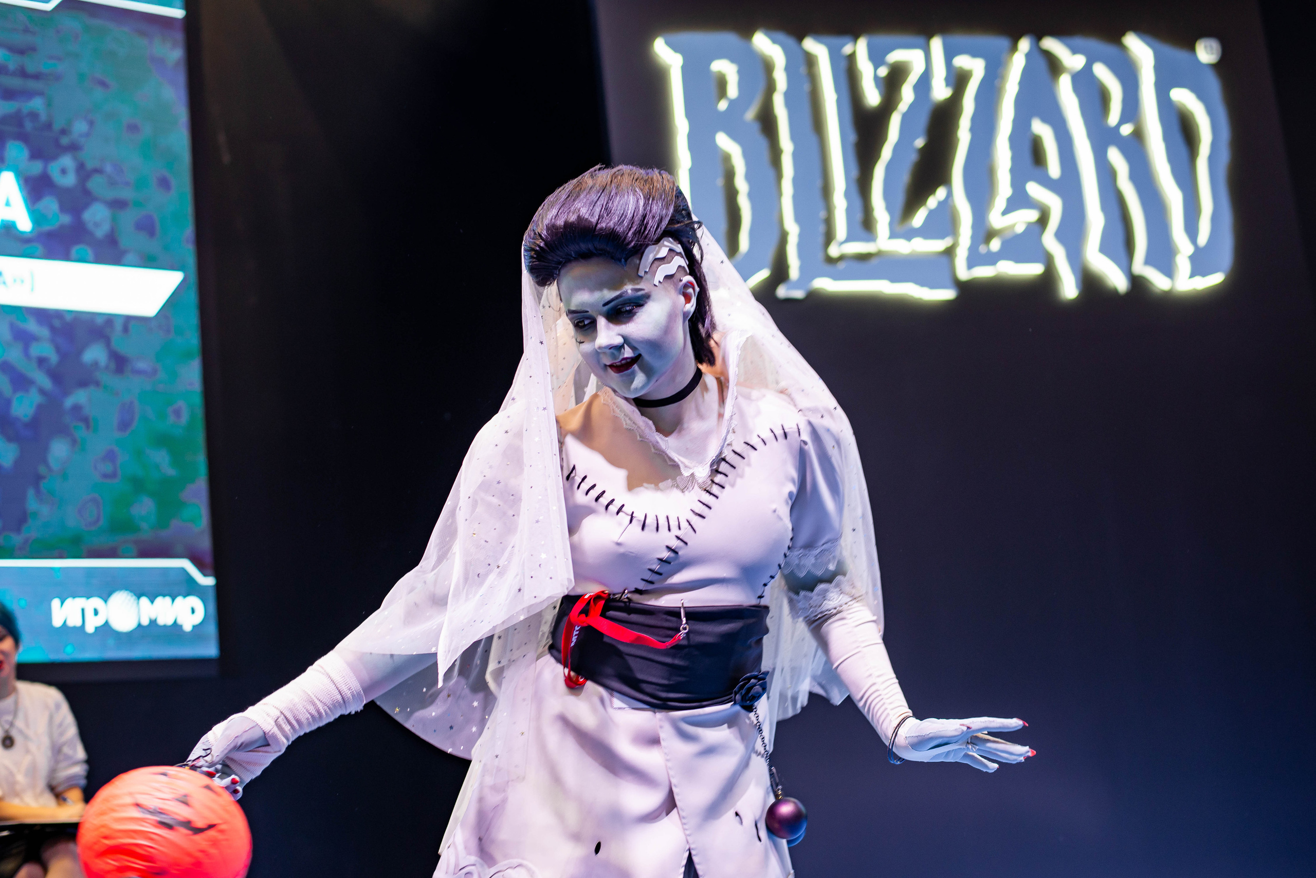 Игромир. Свадебный и семейный фотограф Максим Сорокин