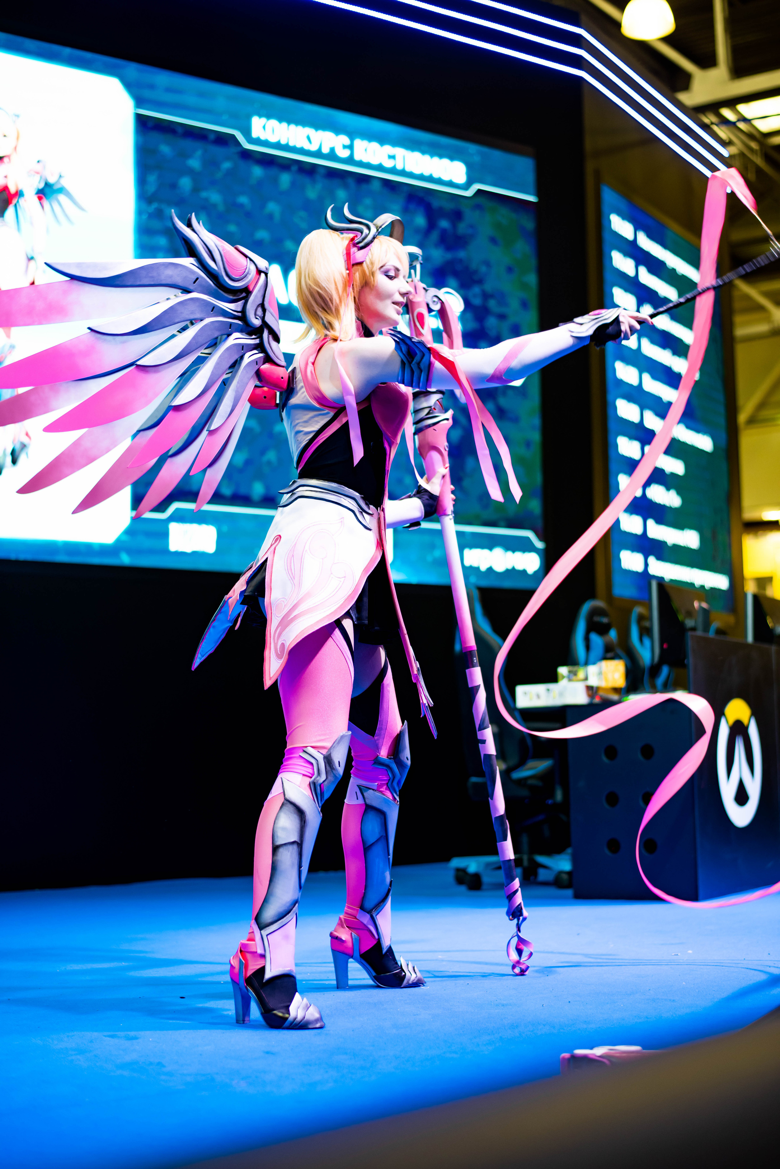 Игромир. Свадебный и семейный фотограф Максим Сорокин