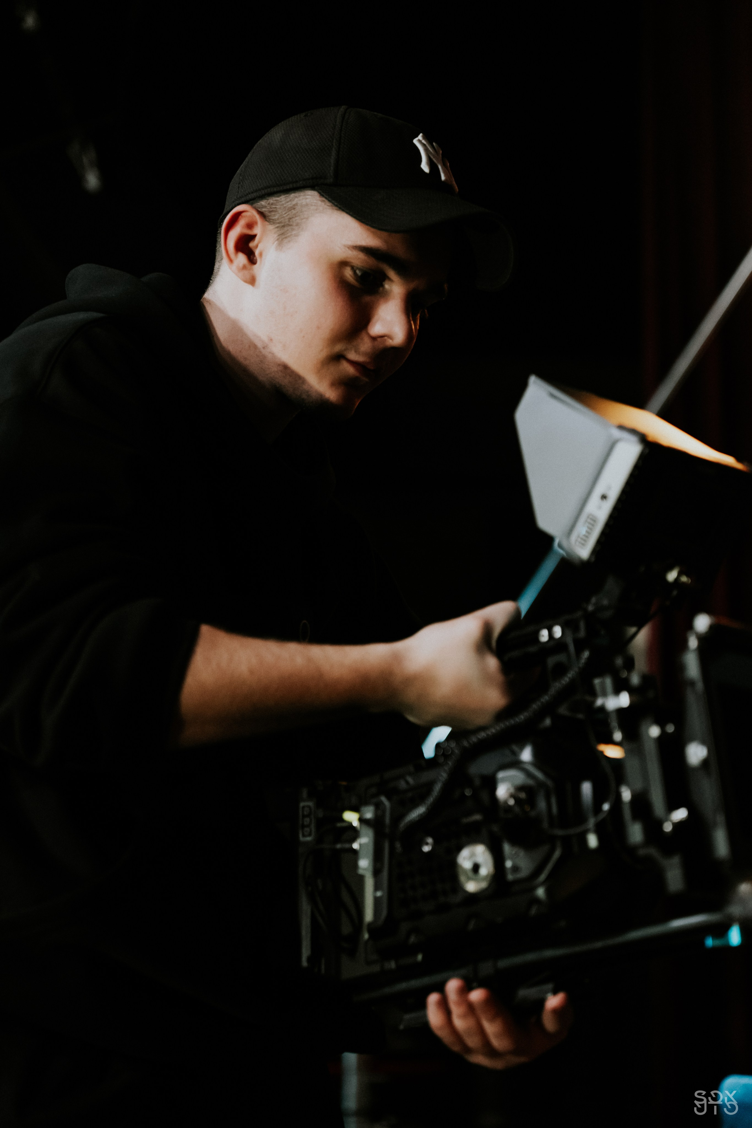 Видеопродакшн BACKED ROLL