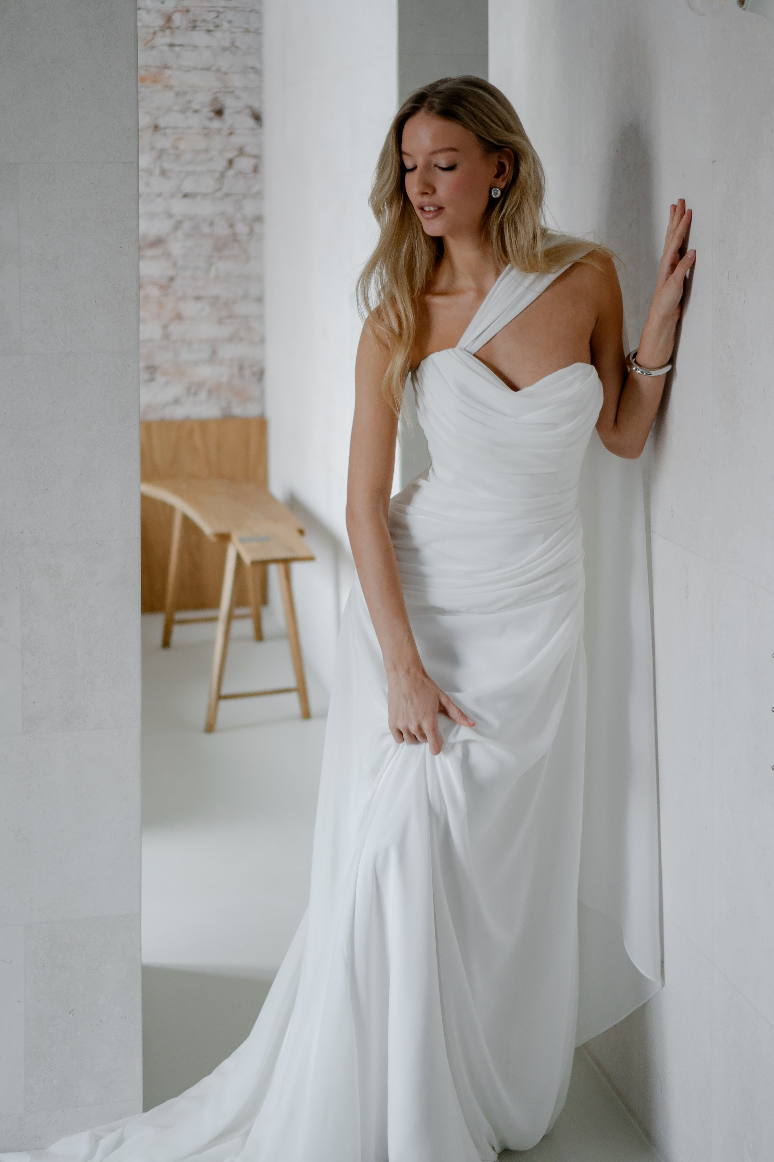 ЭЛЕГАНТНАЯ СВАДБЕНАЯ СЬЕМКА ЖЕНИХА И НЕВЕСТЫ В ДОРОГОМ ОТЕЛЕ САНКТ-ПЕТЕРБУРГА. Профессиональный фотограф, Санкт-Петербург — Виктория Богомолова