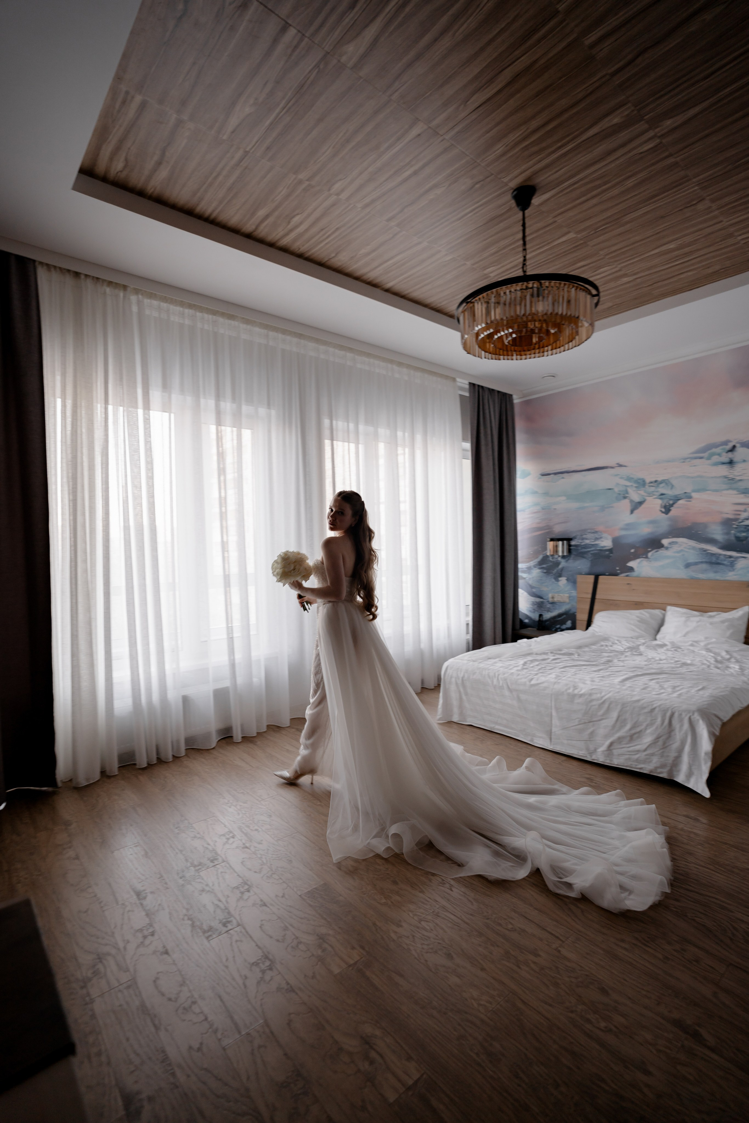 СВАДЕБНАЯ СЬЕМКА СБОРОВ В ОТЕЛЕ И ВЫЕЗД НА ЦЕРЕМОНИЮ (СНЯТО В СИБИРЕ В НИЖНЕВАРТОВСКЕ)М. Профессиональный фотограф, Санкт-Петербург — Виктория Богомолова