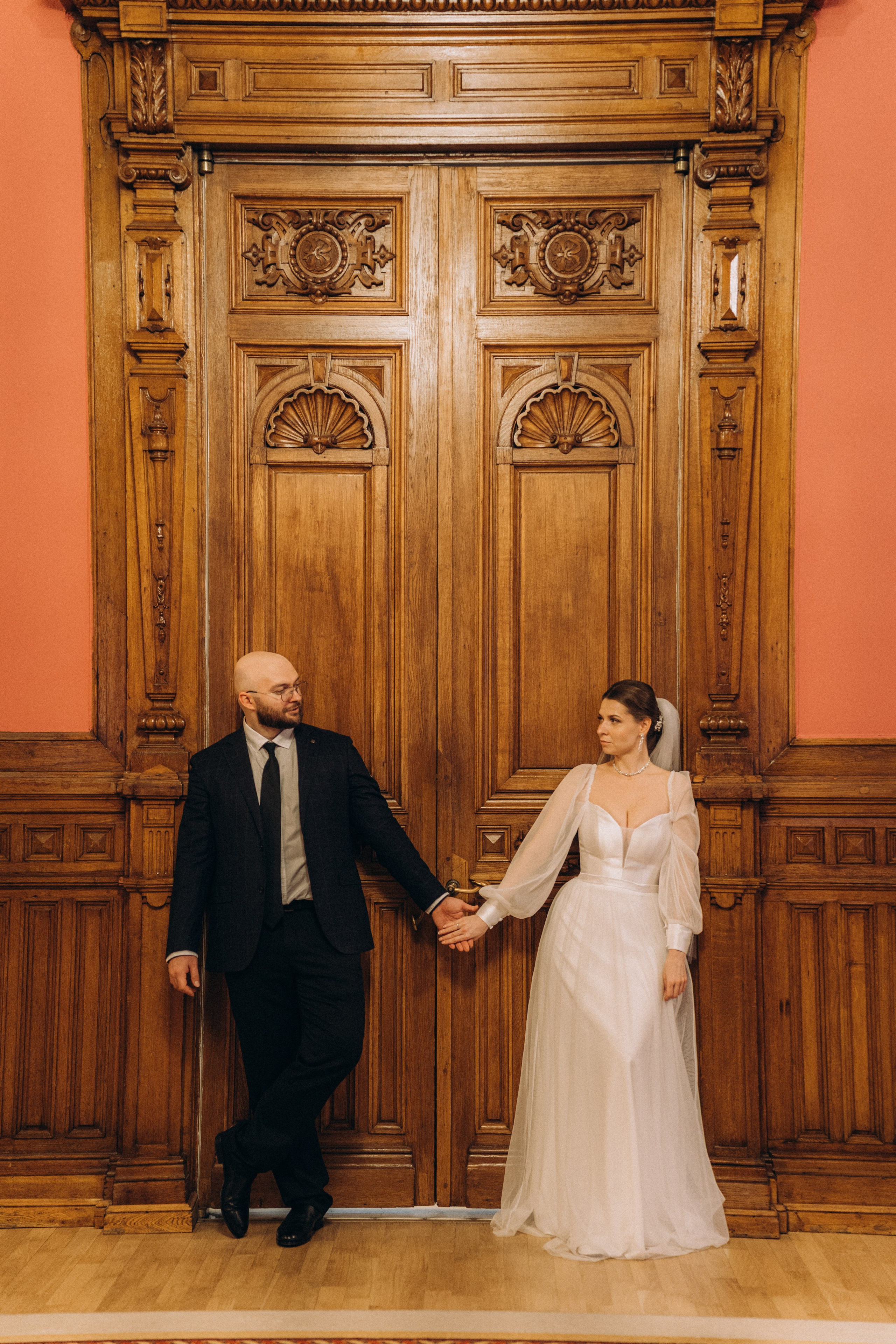 СВАДЕБНАЯ СЬЕМКА ВО ВТОРОМ ДВОРЦЕ (ДЕКАБРЬ) ТАКЖЕ СЬЕМКА В СТУДИИ НА ЧЕРНЫШЕВСКОЙ. Профессиональный фотограф, Санкт-Петербург — Виктория Богомолова