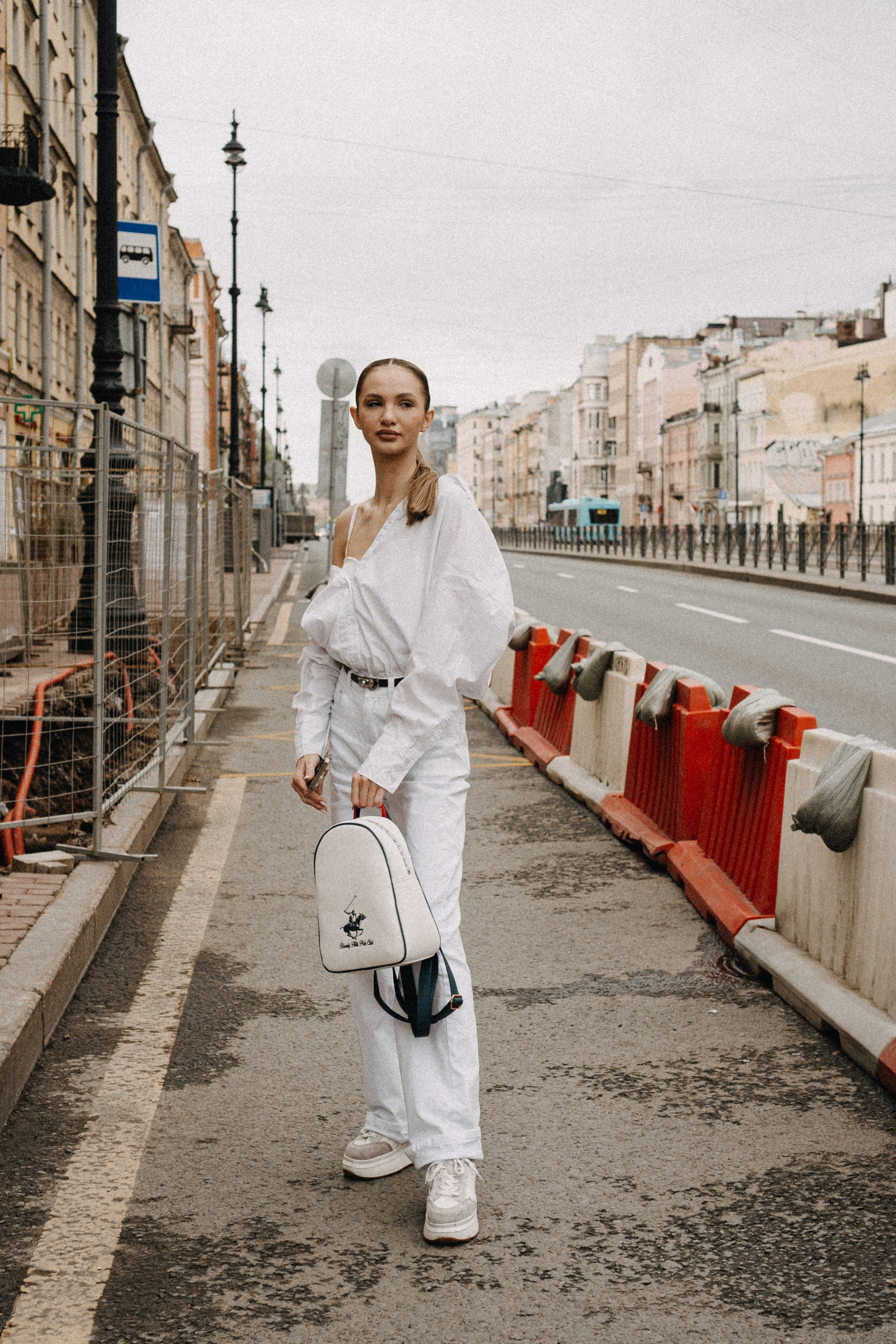 МЫ ГУЛЯЛИ ПРО КРЫШАМ ПИТЕРА. Профессиональный фотограф, Санкт-Петербург — Виктория Богомолова