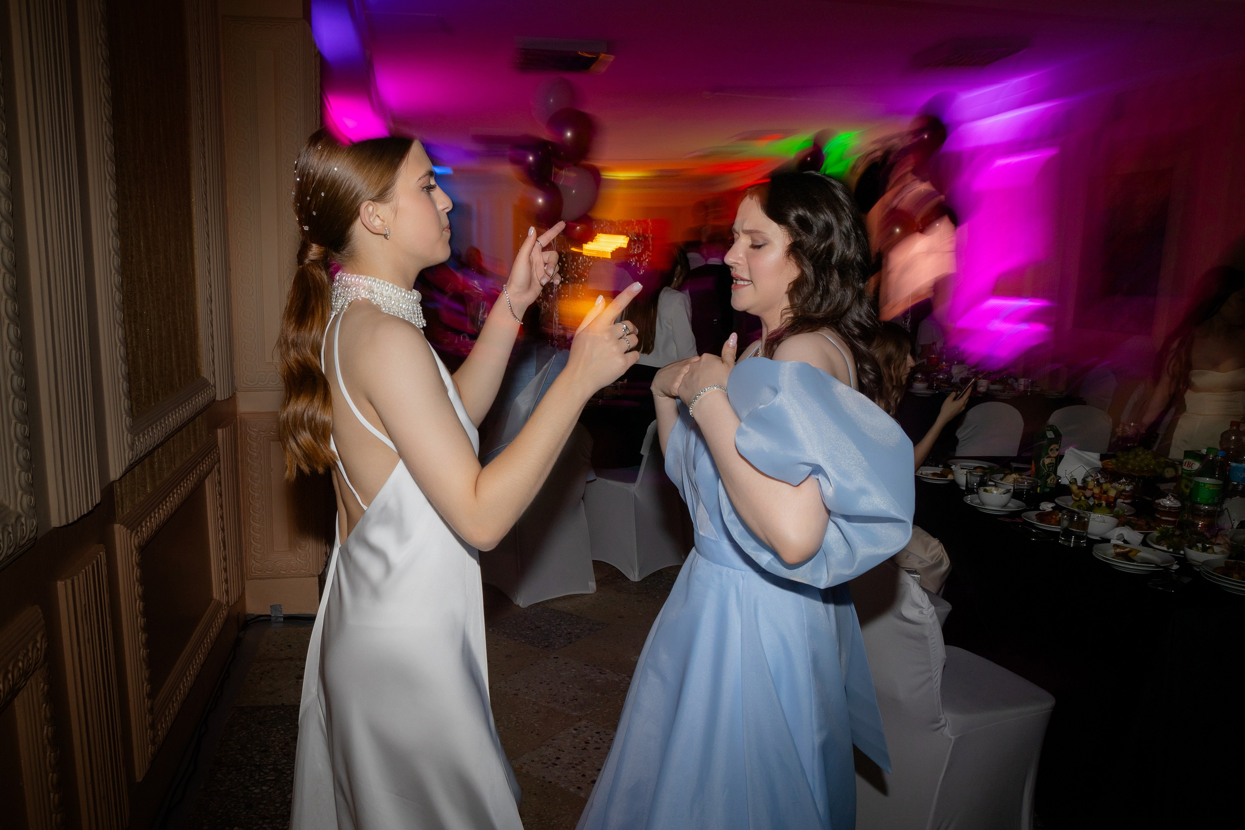 Школьный выпускной 2024 год в Соколе (Минск). Свадебный фотограф в Минске/Беларуси Сергей Спиридонов