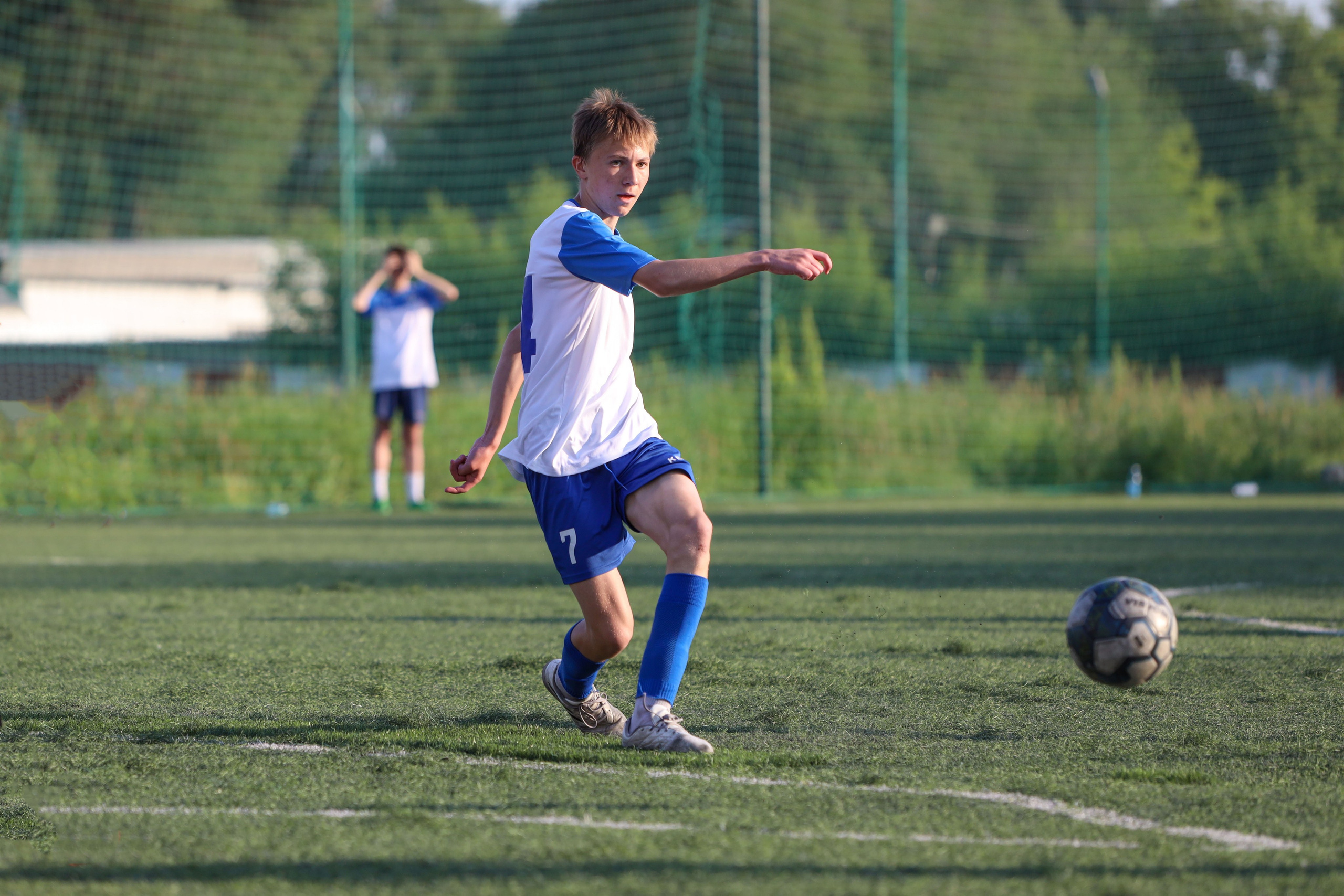 Кинель — Виктория Унион. Чемпионат СФПЛ. Молодежная футбольная лига U-15. Спортивный фотограф в Самаре