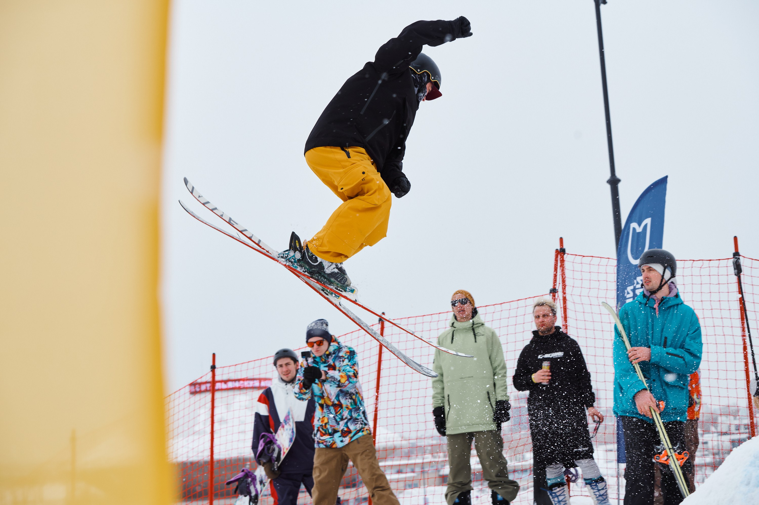 Крутой спуск _Кремль. Коммерческий фотограф в Казани Ксения Добролюбова