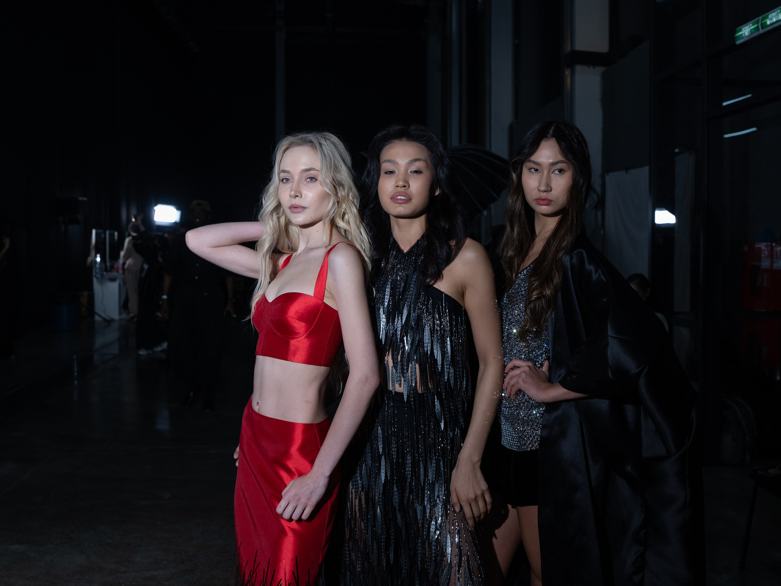 Visa Fashion Week Pre-Fall 2026 April BackStage Day 1. Сайт Алматинского НЮ АРТ, будуар и фэшн фотографа Дениса Карпенко