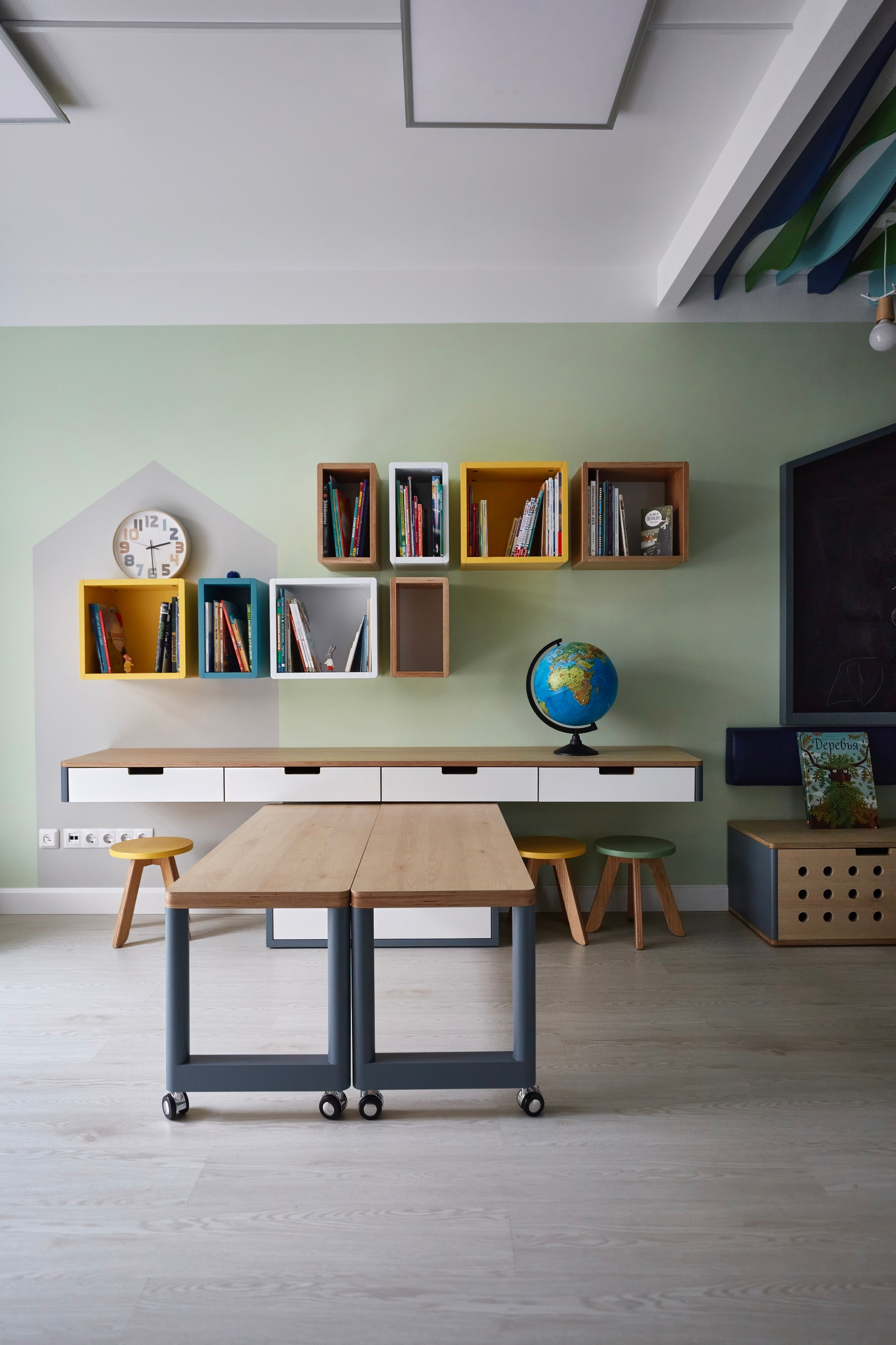 YA. Семейное бюро Малицких