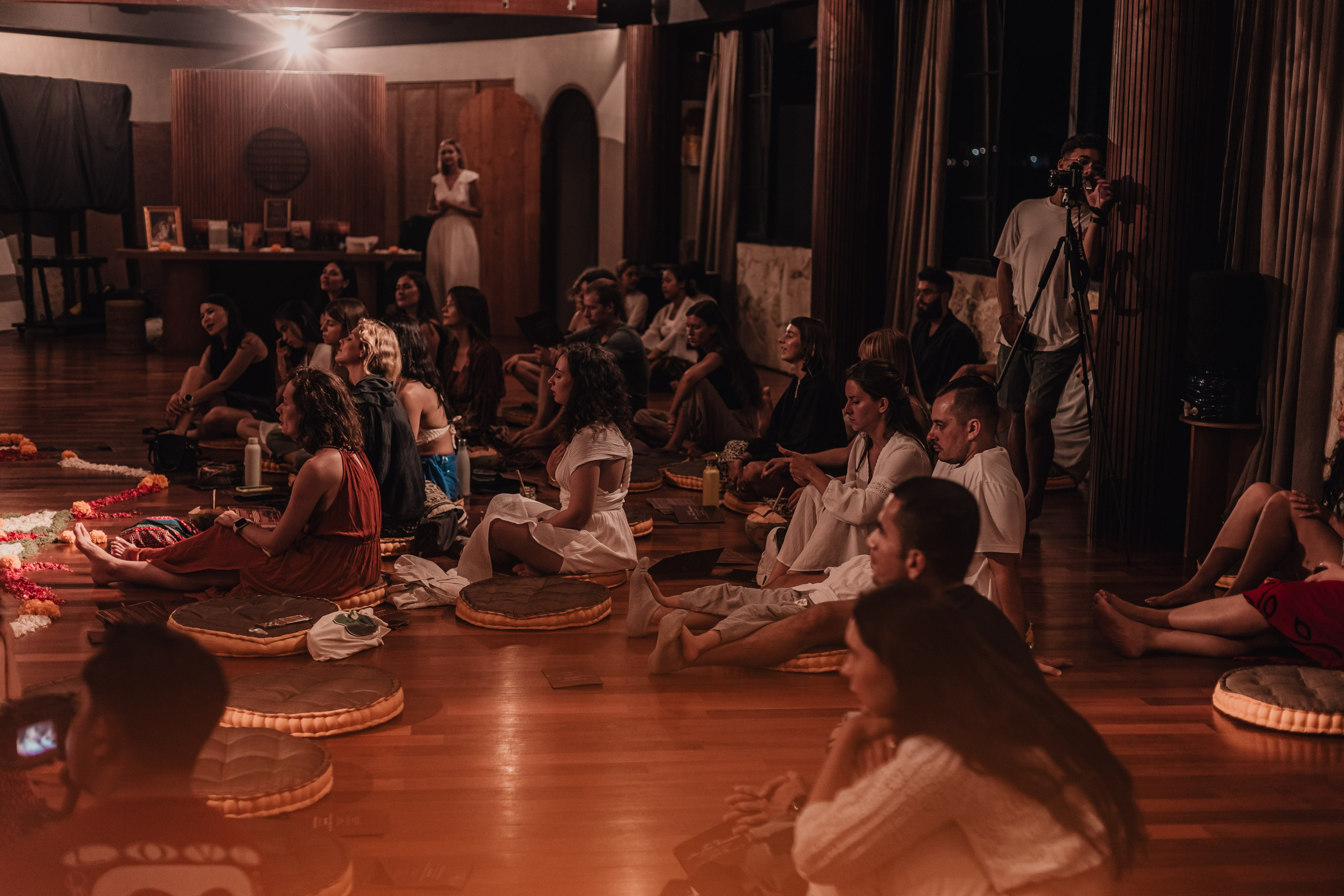 Kirtan at Soulshine nov. Мариам Багдасарян