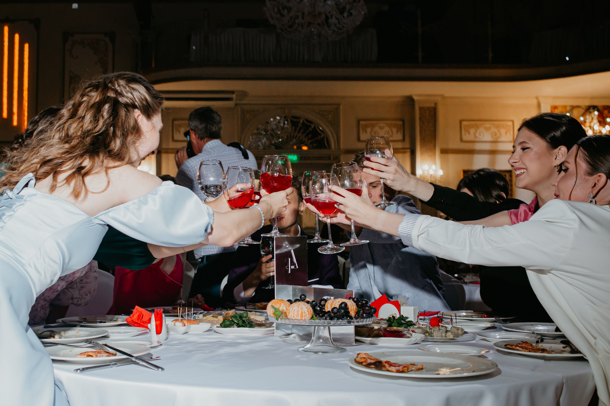 Выпускной. 11 лицей. Фотограф в Челябинске Ополихина Анна