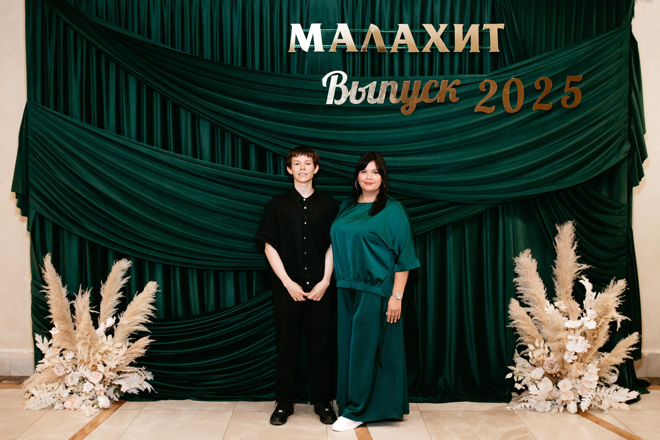 Выпускной 2025 (9класс) 124 школа. Фотограф в Челябинске Ополихина Анна