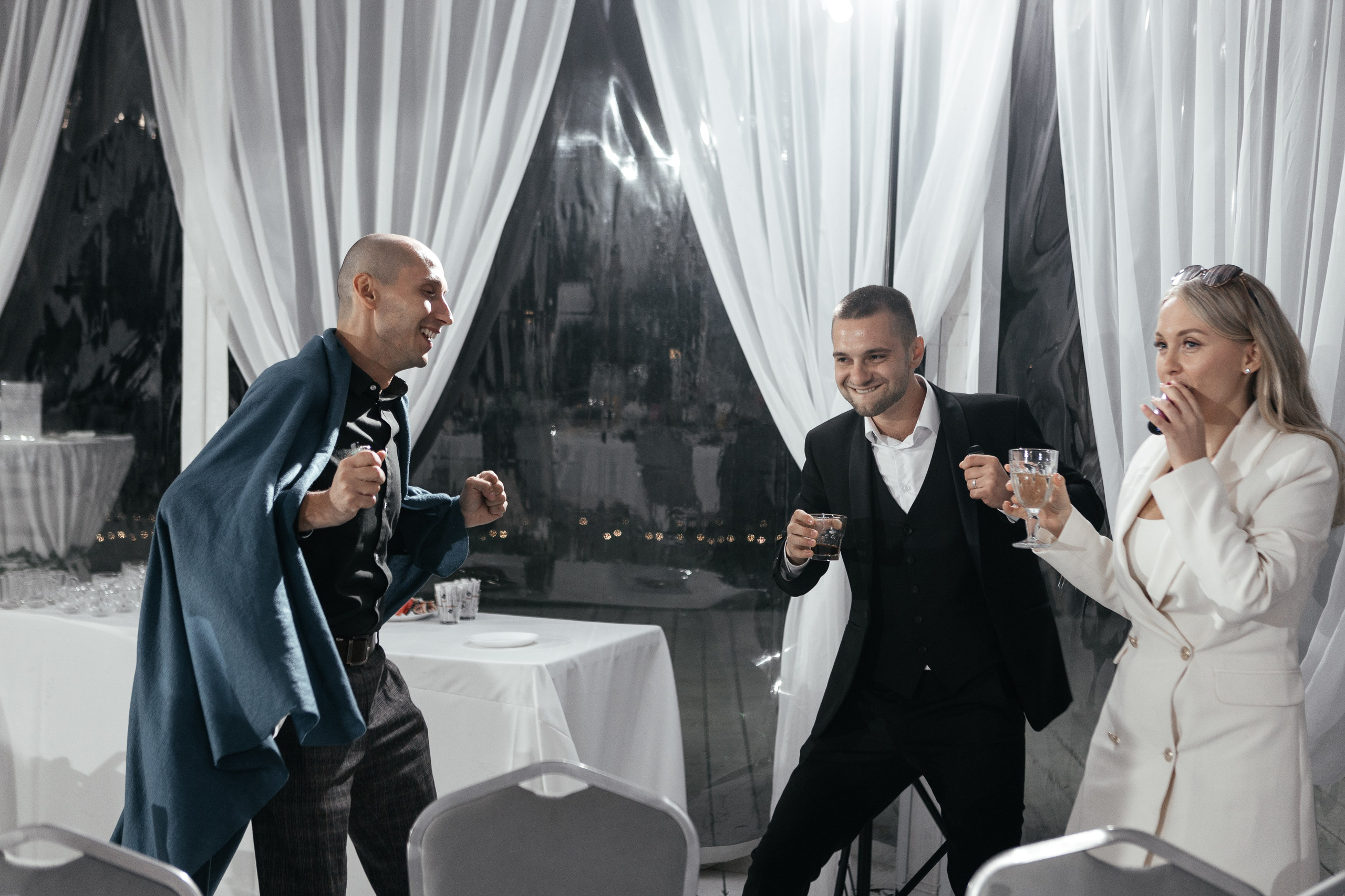 Свадебный фотограф Уфа — Руслан ГабдлисламовЖивые эмоции, красивые кадры, воспоминания на всю жизнь.Работаю по всей Республике Башкортоста. Свадебный фотограф Уфа Руслан Габдлисламов