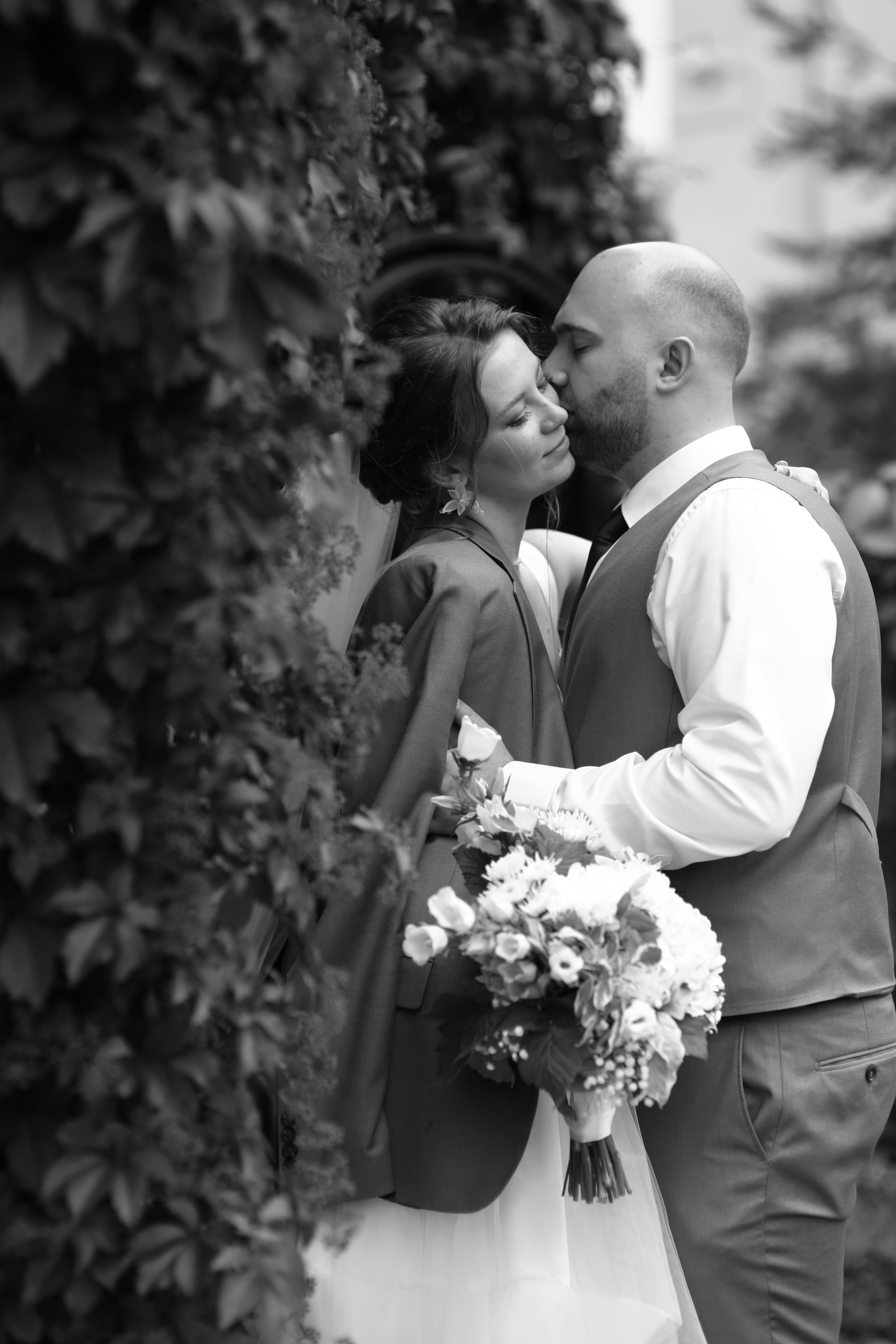 Свадебное портфолио фотографа. Свадебный и репортажный фотограф в Ярославле и Санкт-Петербурге Роман Микрюков