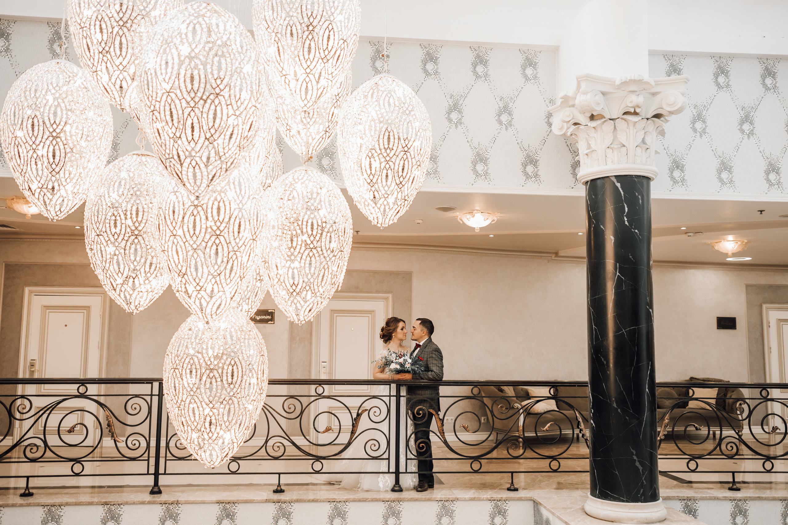 Катя и Саша. Отель Милан. Свадебный и семейный фотограф в Москве Евгения Лисина