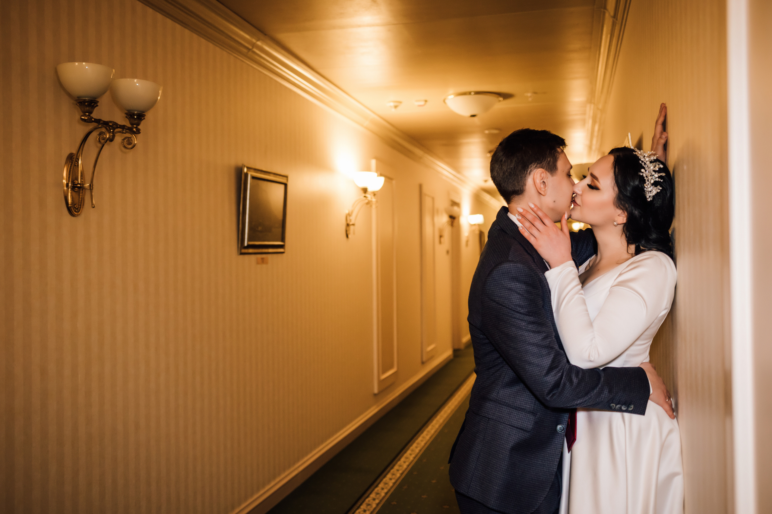 Вероника и Юра. Гостиница Украина. Свадебный и семейный фотограф в Москве Евгения Лисина