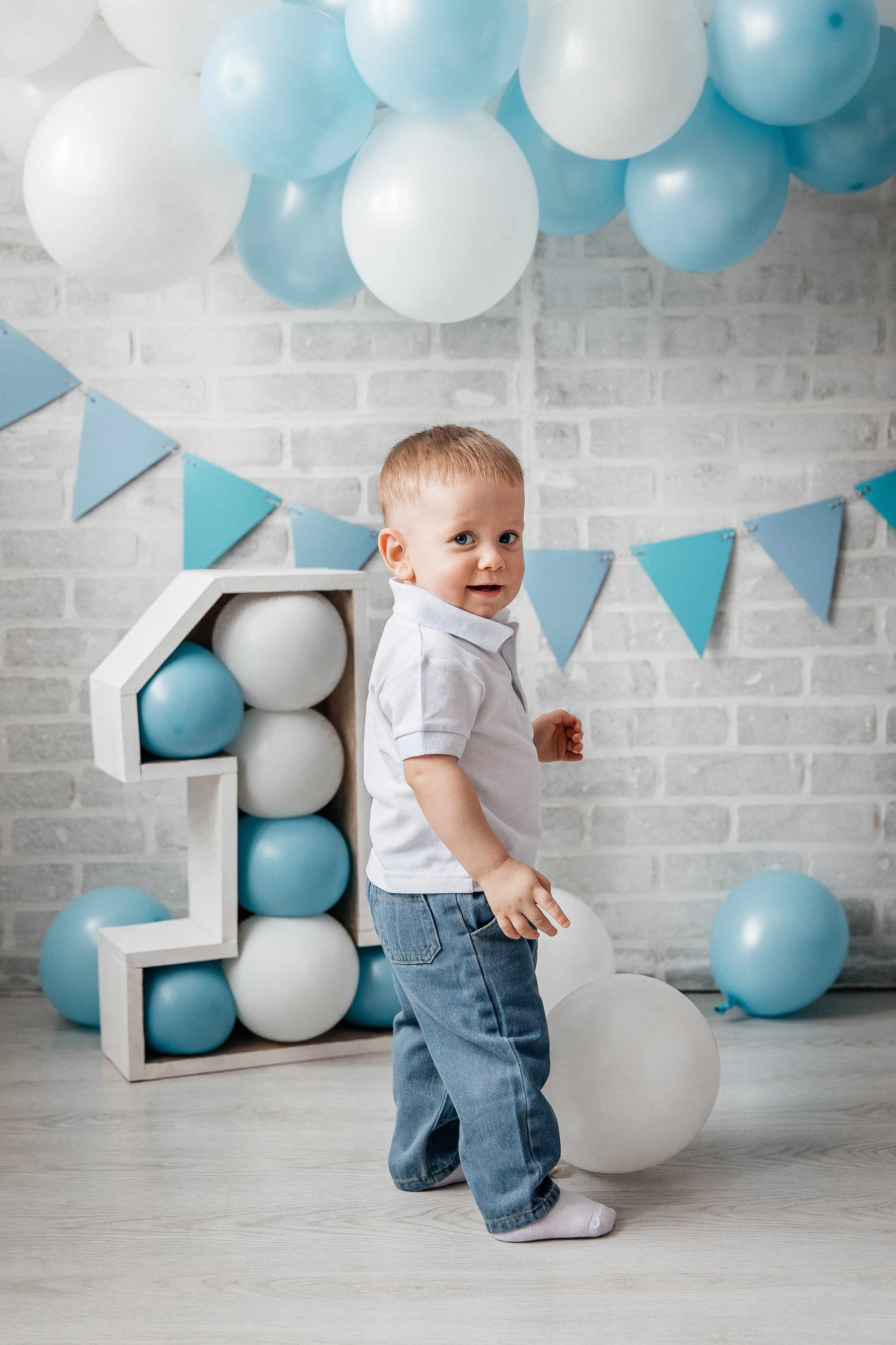 С шарами. Детский фотограф, выпускные альбомы в Нижнем Новгороде Бодягина Мария