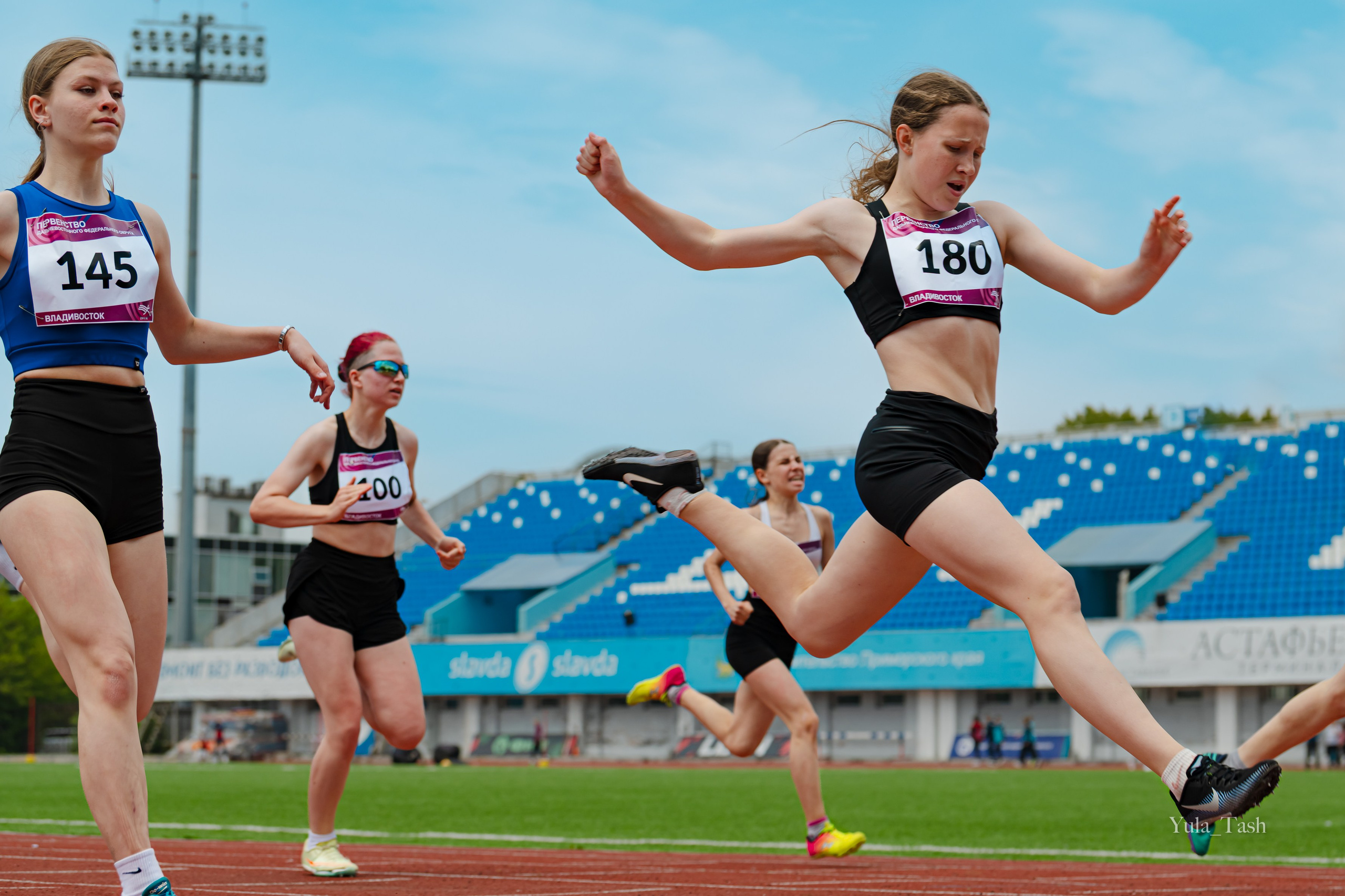 ЧЕМПИОНАТ И ПЕРВЕНСТВО ДФО ПО ЛЕГКОЙ АТЛЕТИКЕ. ЛЕТО 2025. Любимый фотограф