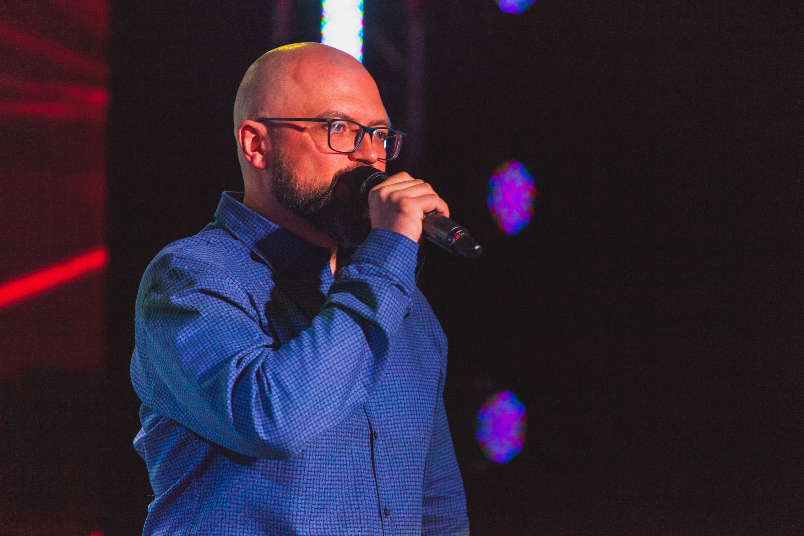 О2ТВ группа СТРАНА. Видеооператор/Фотограф Николай Завьялов