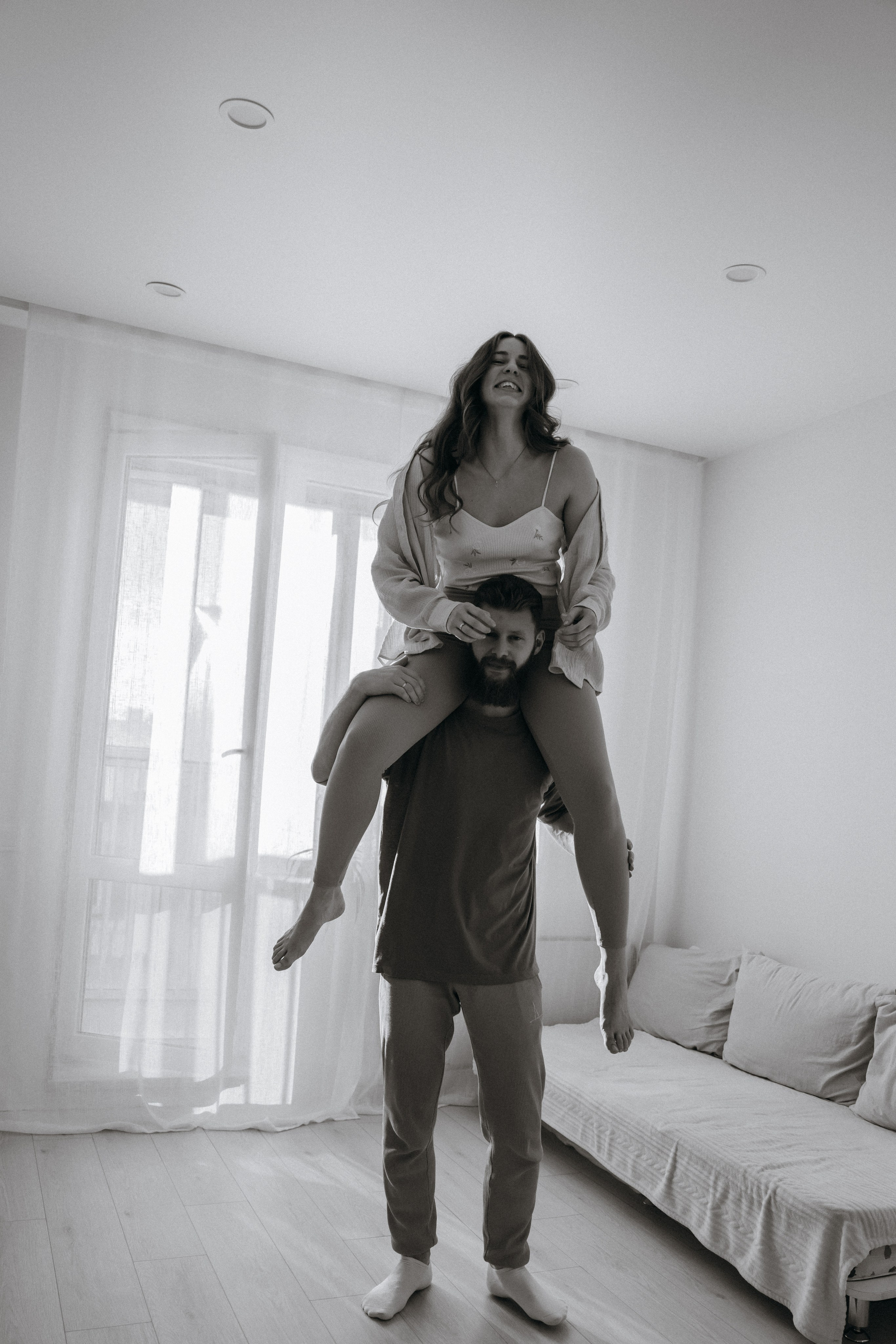 Парная домашняя фотосессия в Архангельске. Портретный и свадебный фотограф в Архангельске Елизавета Стрекаловская