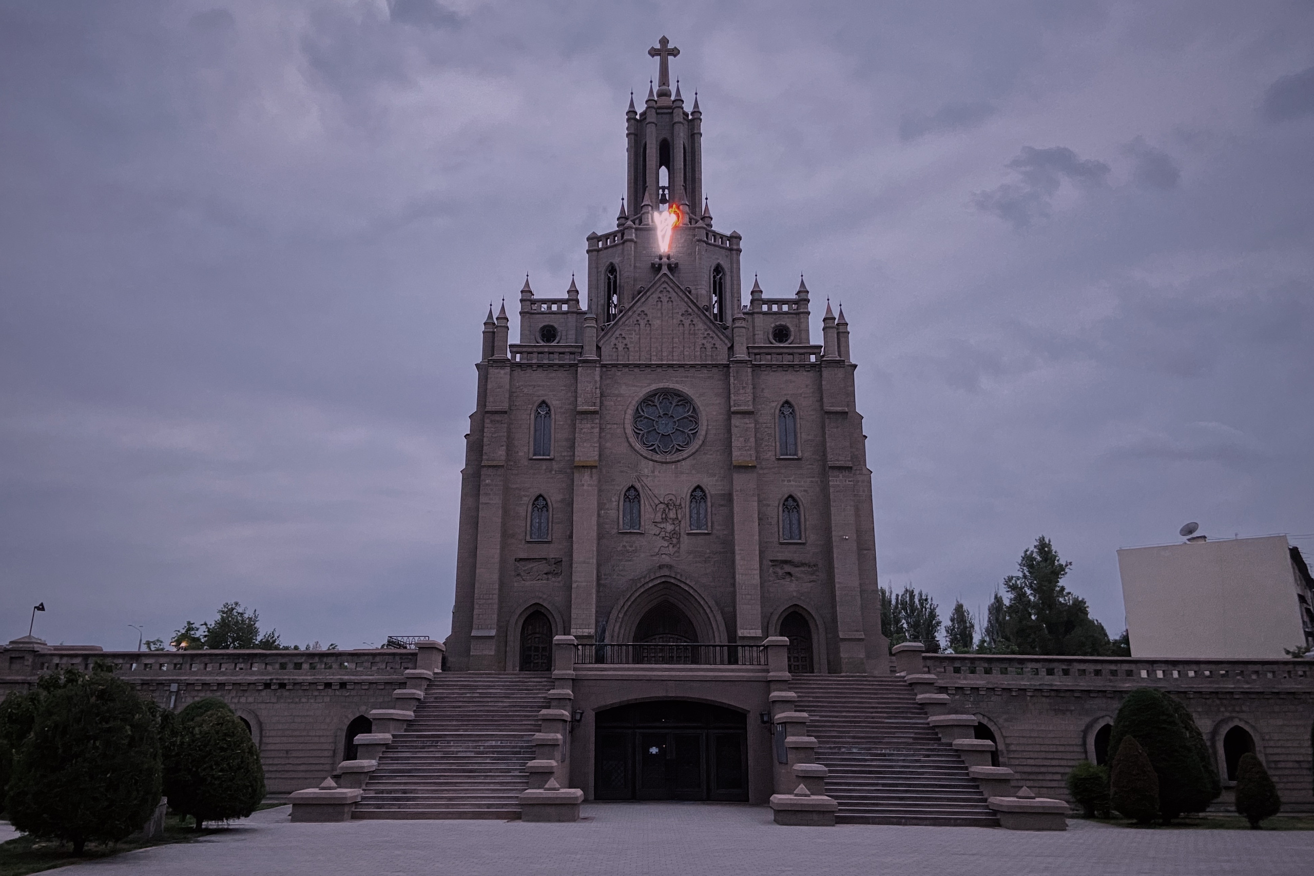 Римско-католический готический собор Святейшего Сердца Иисуса, город Ташкент, Узбекистан