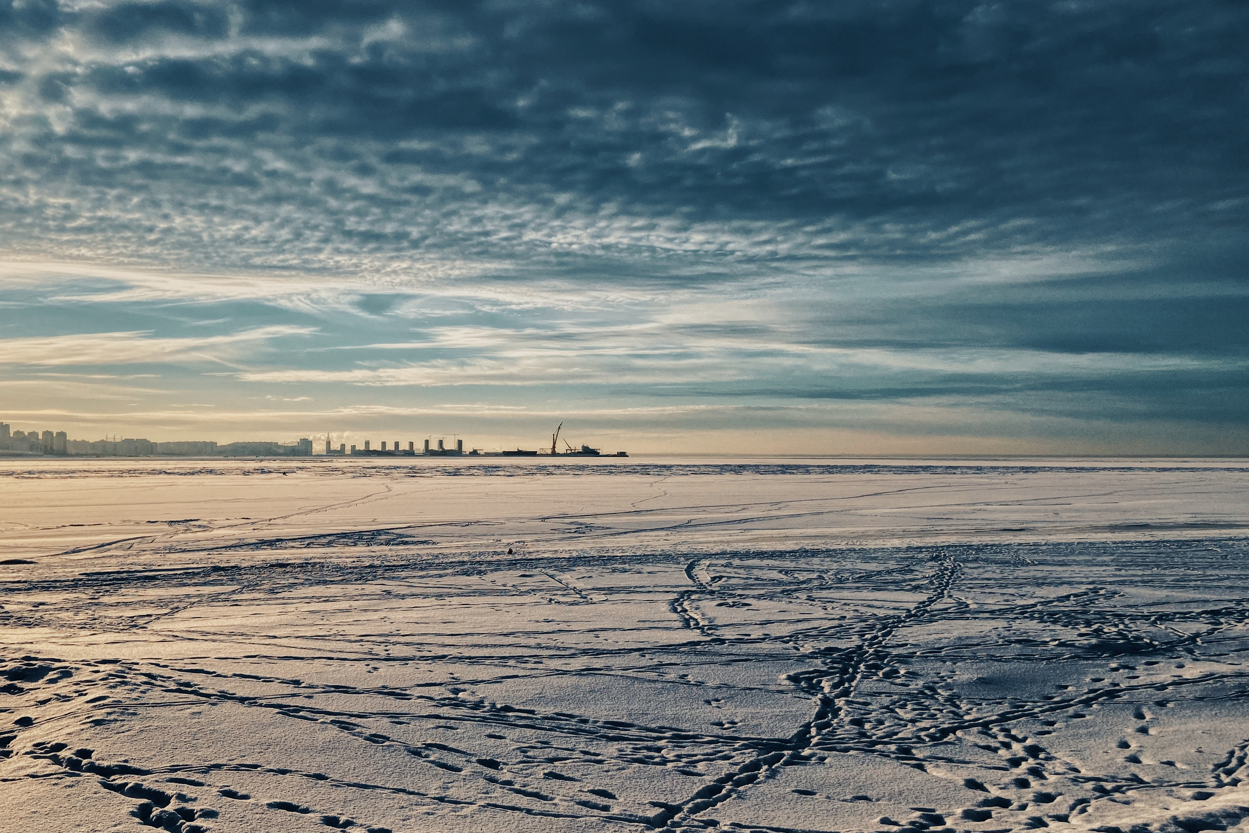 Зимний пейзаж, г. город Санкт-Петербург, Невская губа, напротив Лахта-центра