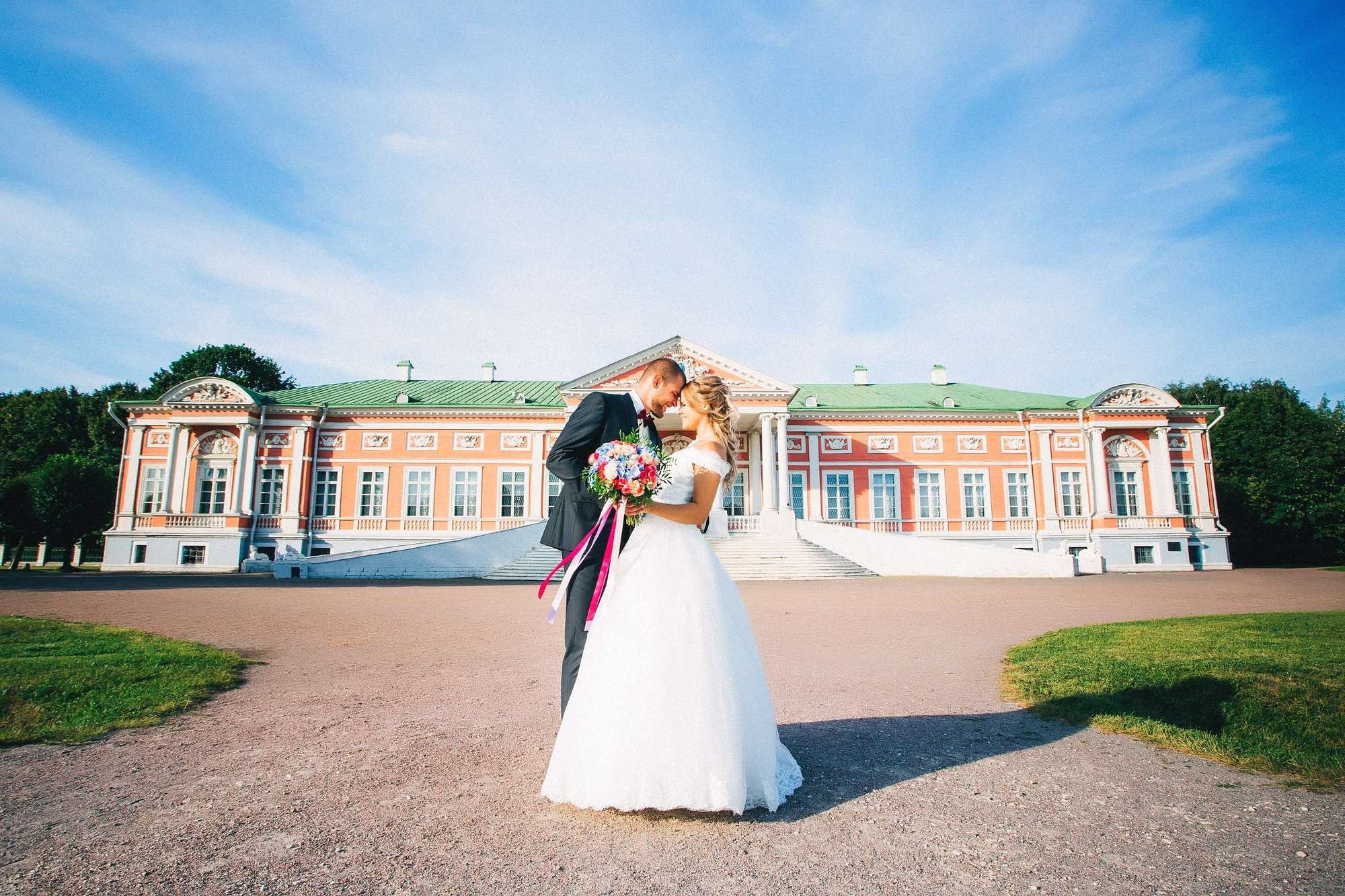 Свадебная фотосессия в Москве – Ваши незабываемые моменты в профессиональных кадрах