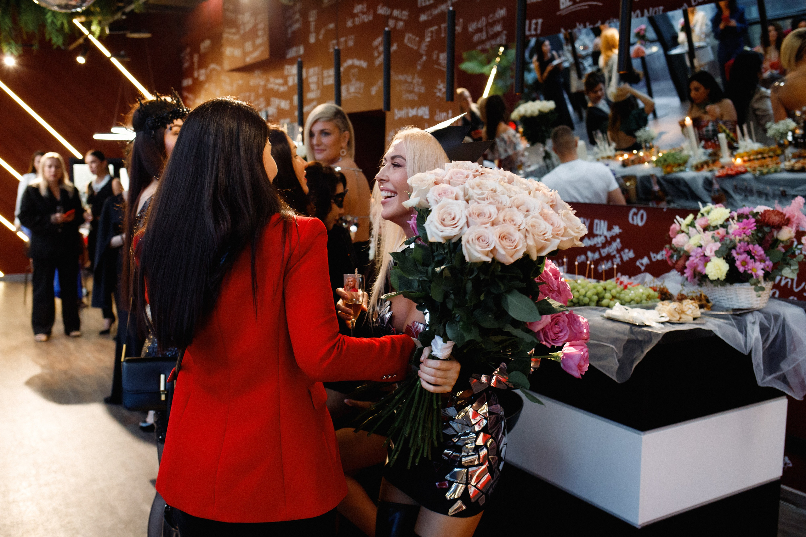 QUEEN KHV [12 ЛЕТ]. СВОИ. ФОТООТЧЕТЫ-СОБЫТИЯ-МЕСТА