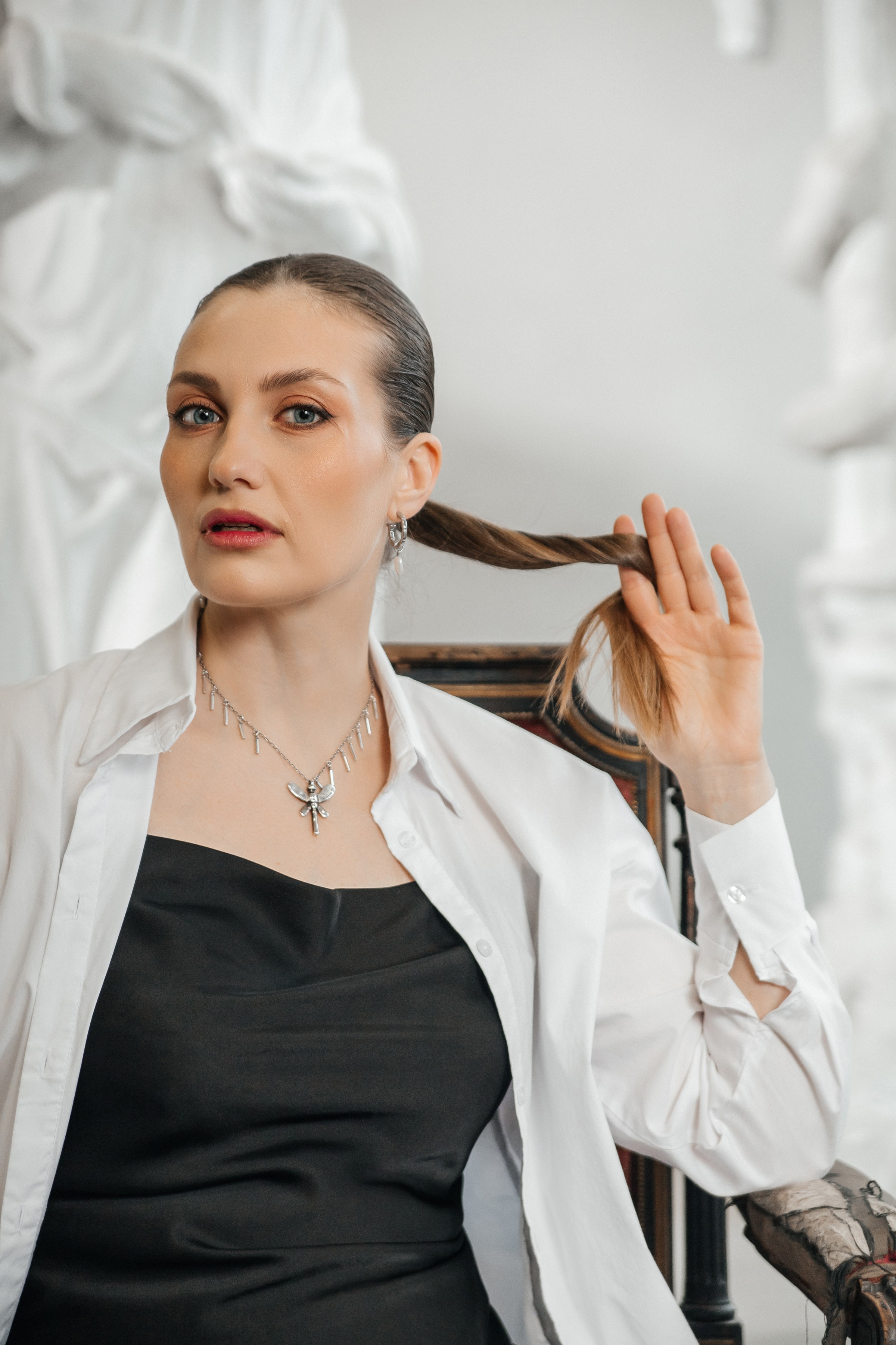 Ольга и Скульптуры. Семейный фотограф, свадебный фотограф, женский портрет в Санкт-Петербу