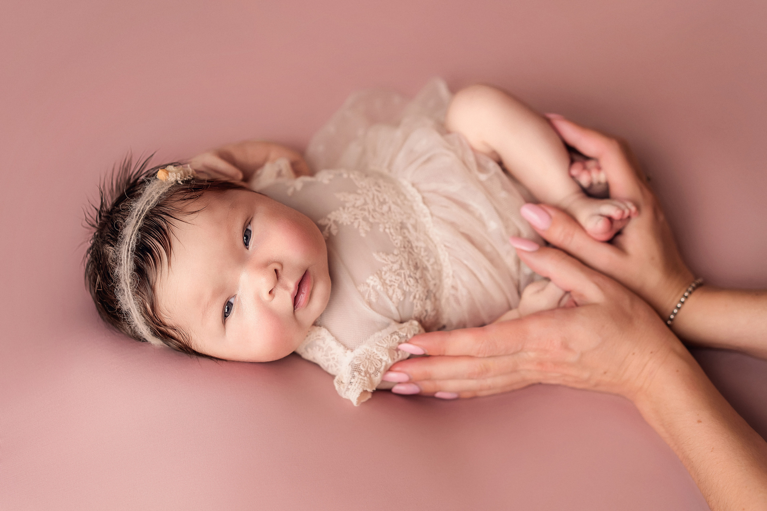 Классика newborn. Фотограф новорожденных в Ялте